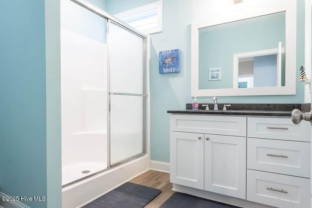 100546949 | Photo 21