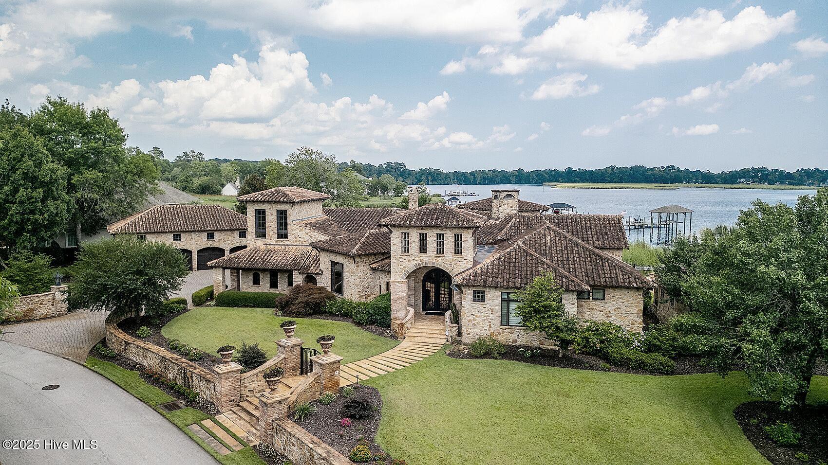 Homes for sale in New Bern, NC | 106 Allen Dr, New Bern, NC 28562 | MLS# 100507532