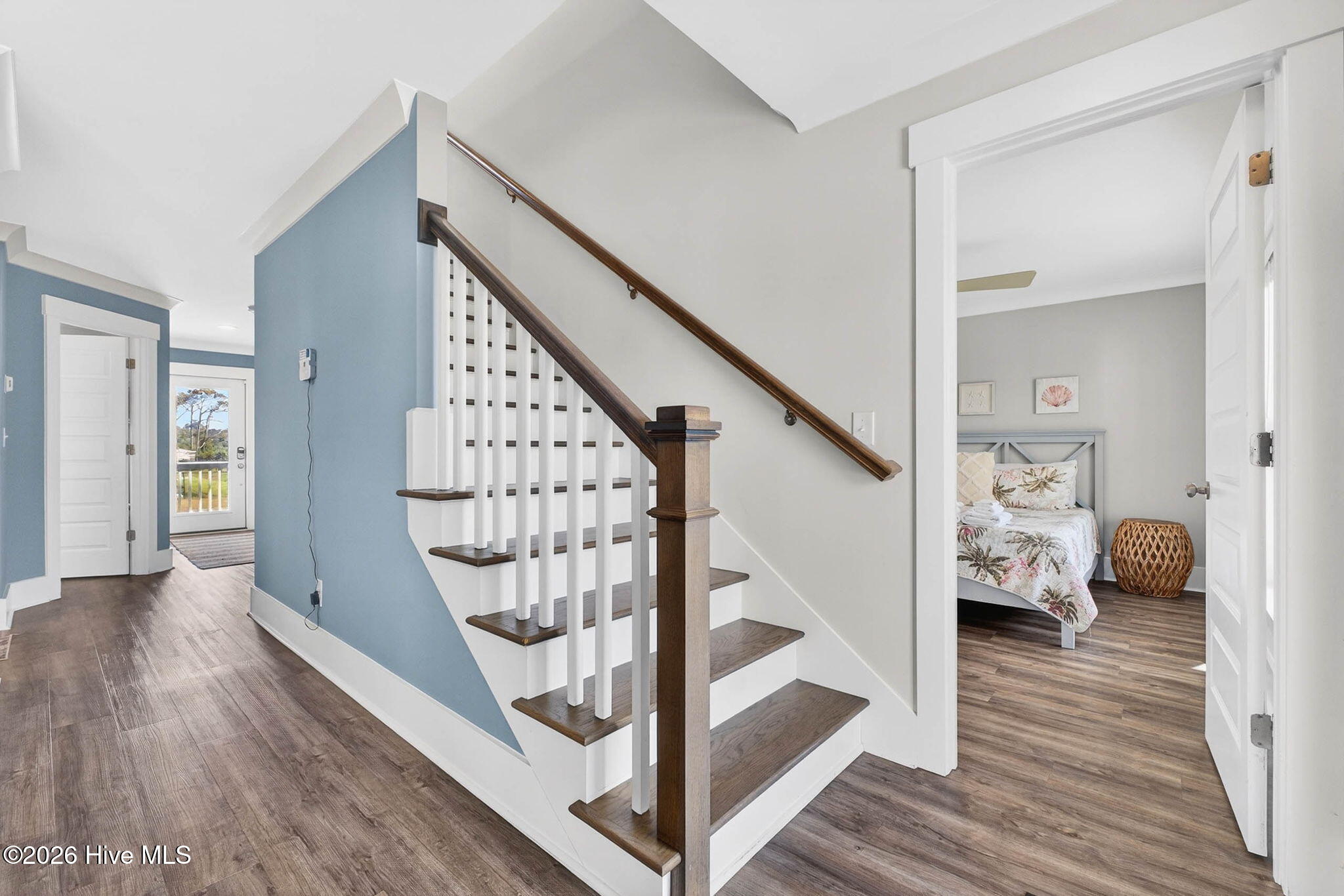 100565518 | Photo 30