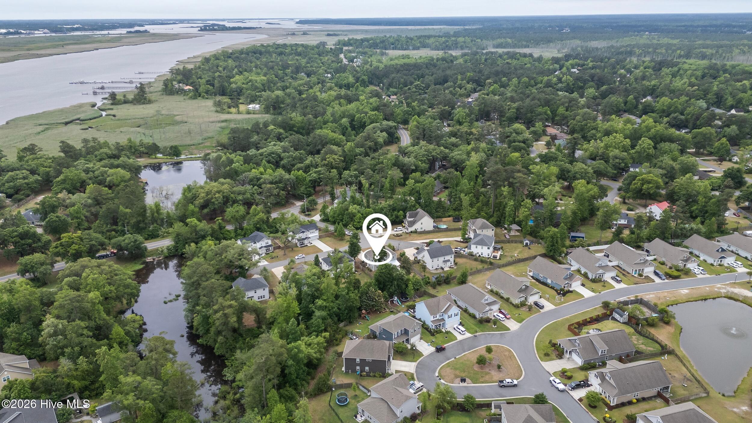 100570482 | Photo 31