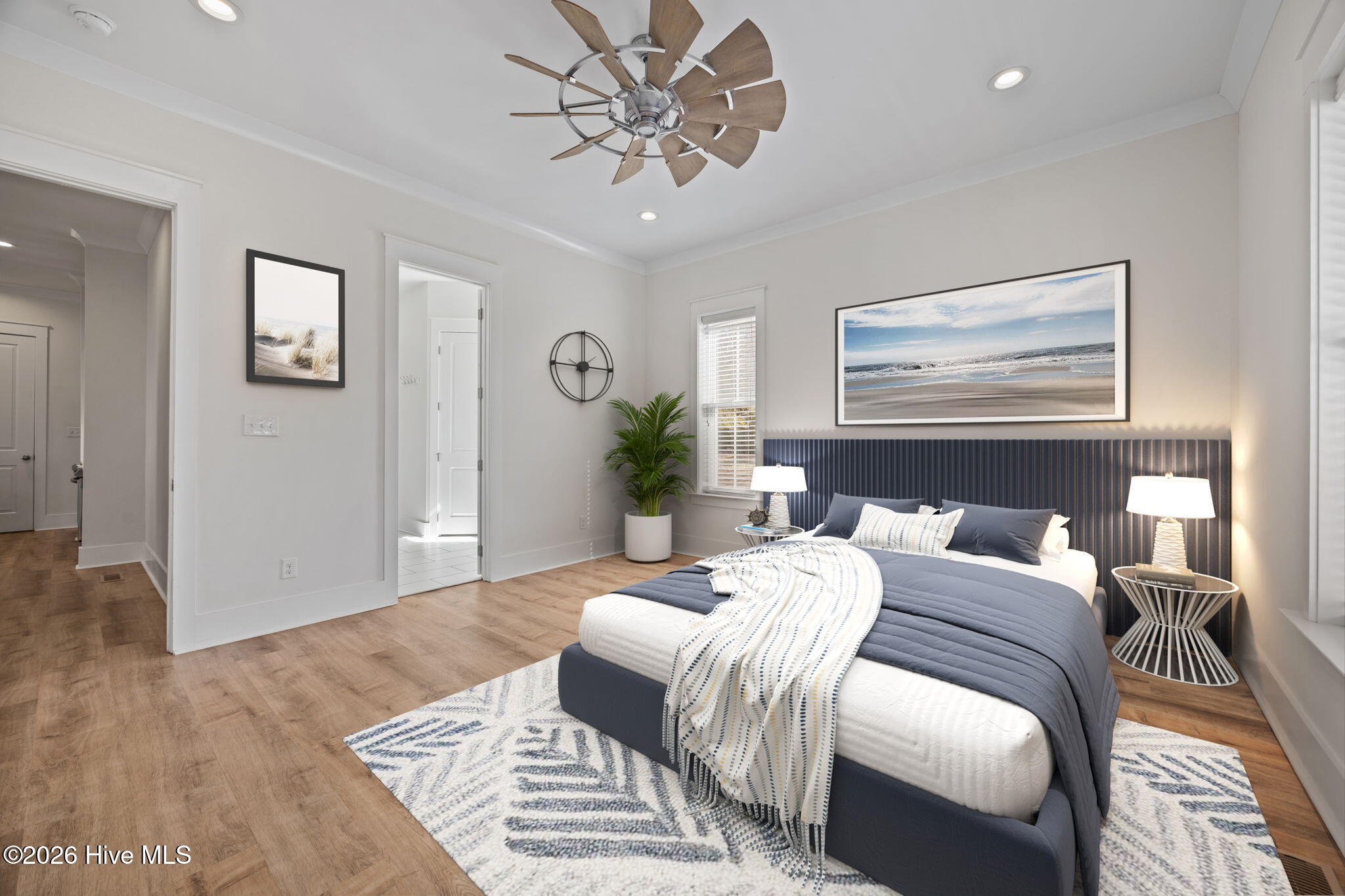 100558576 | Photo 15