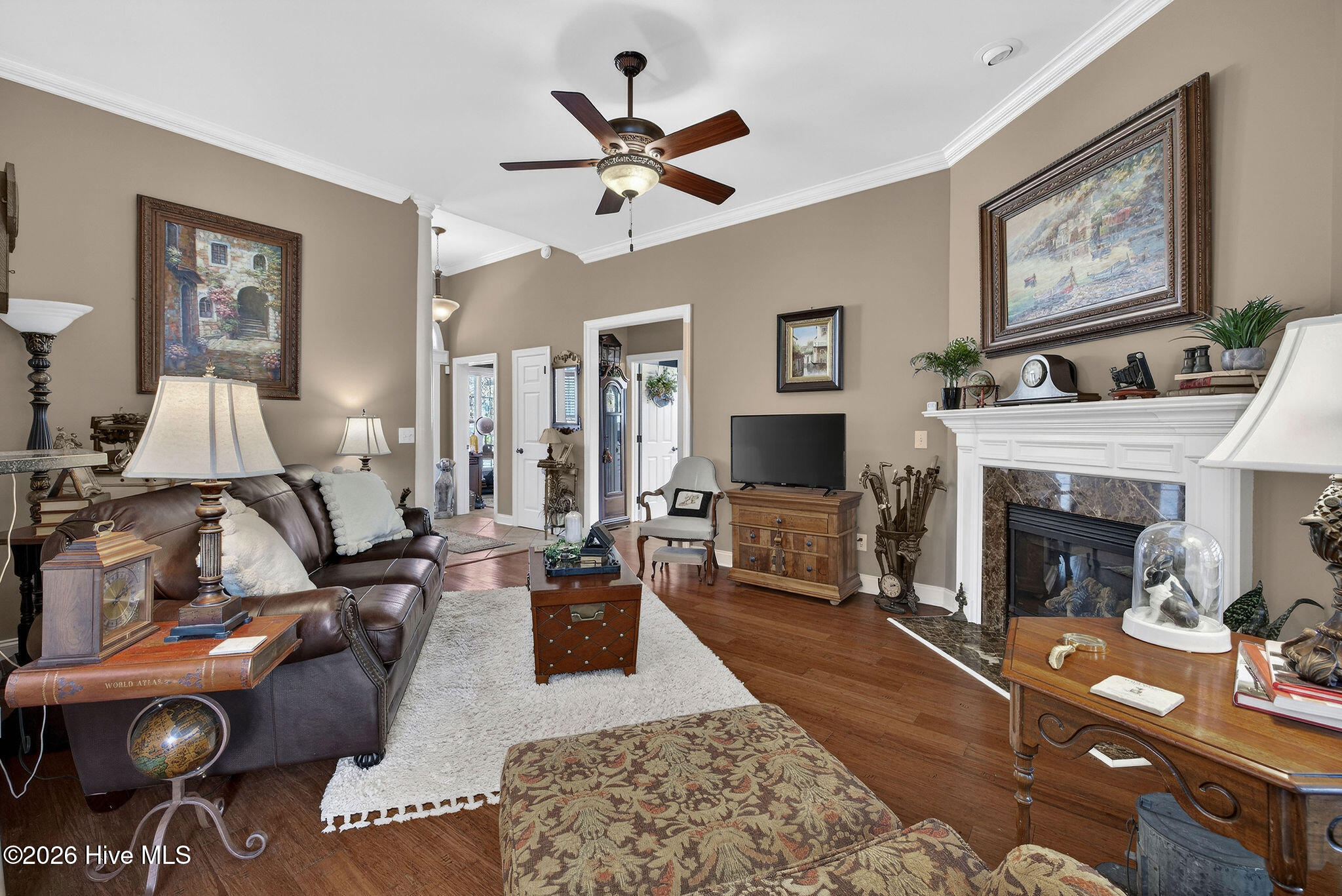 100558563 | Photo 48