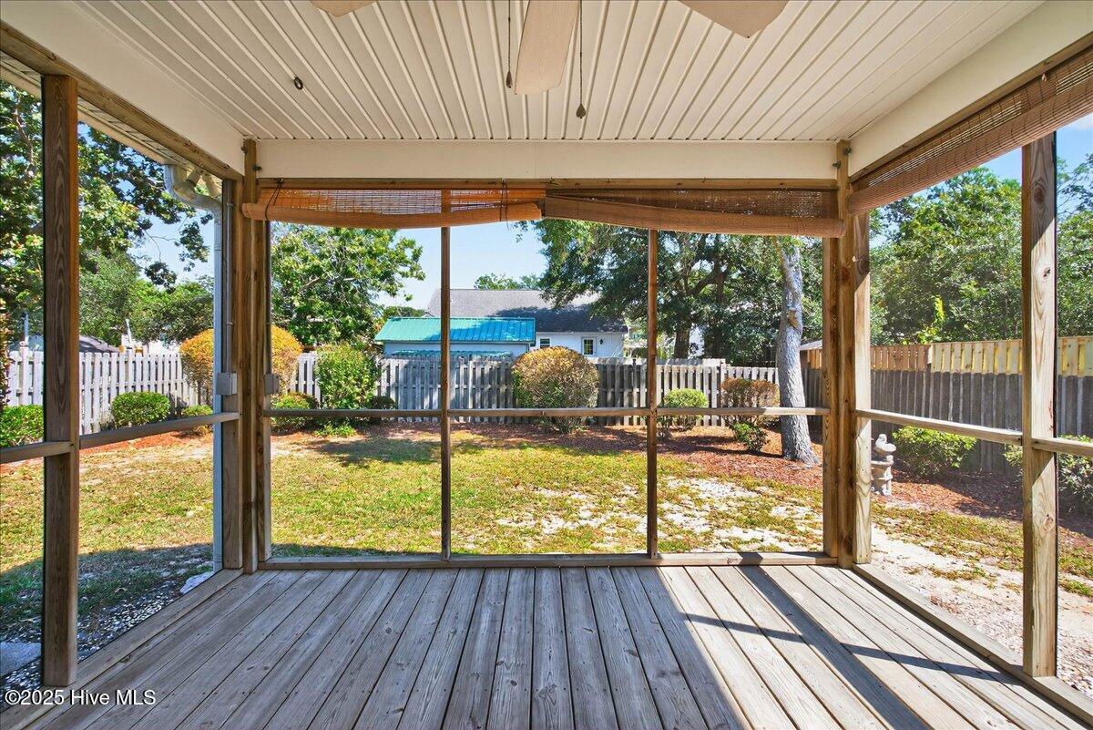 100531287 | Photo 43