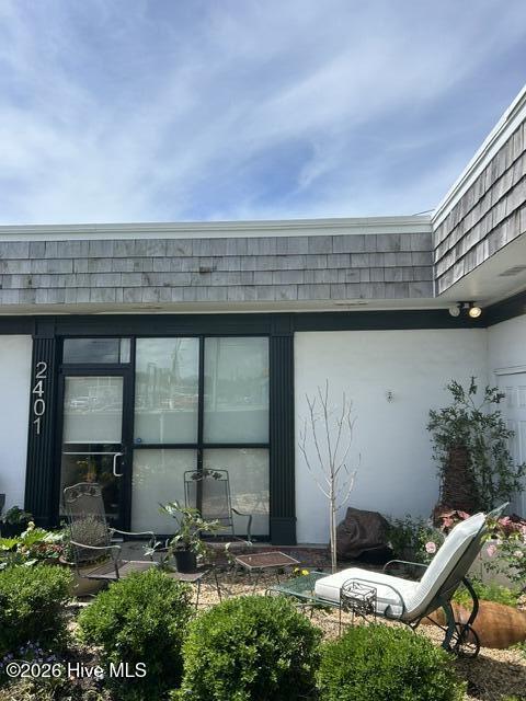 2401 Arendell 
