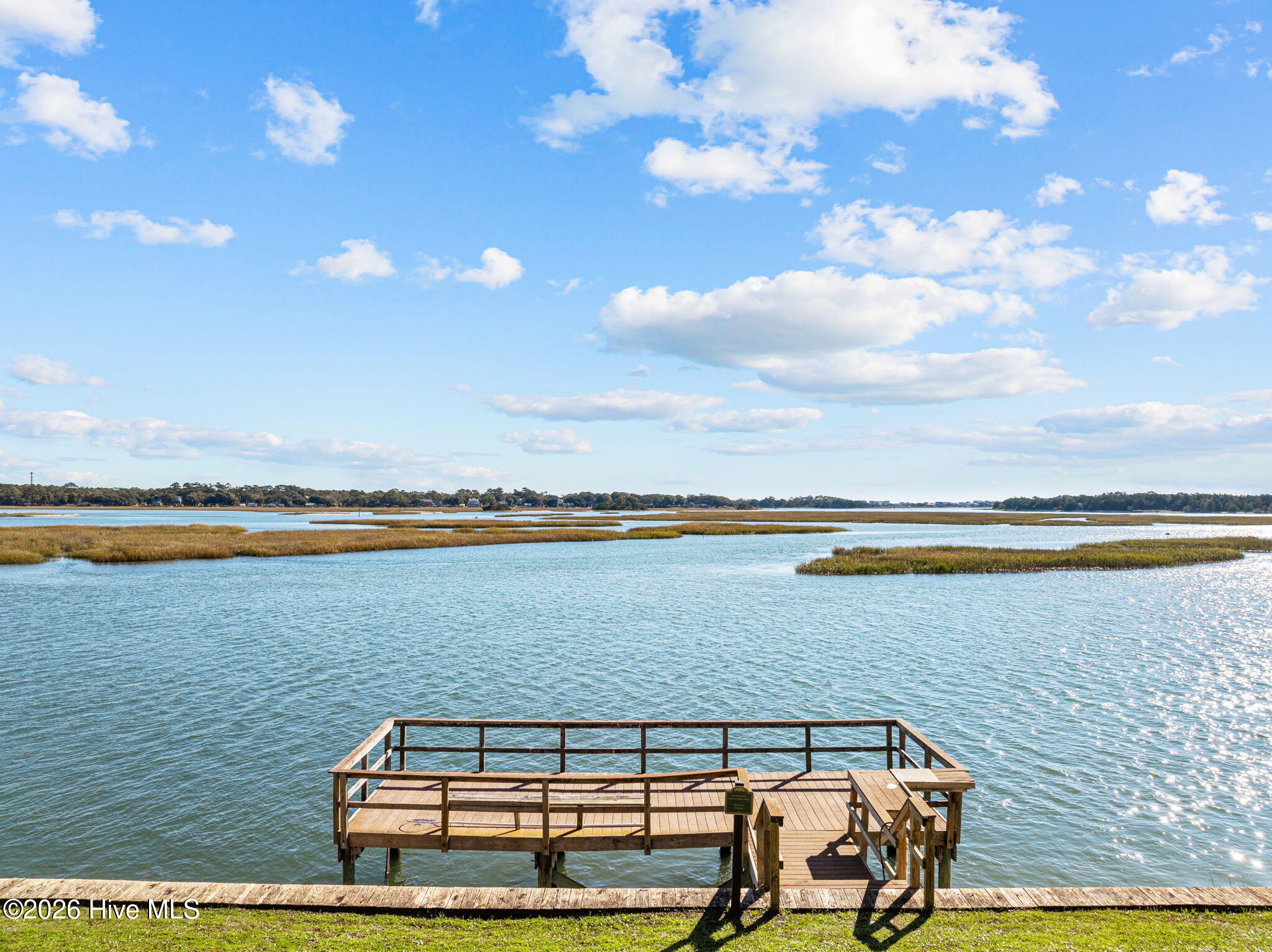 100532112 | Photo 41