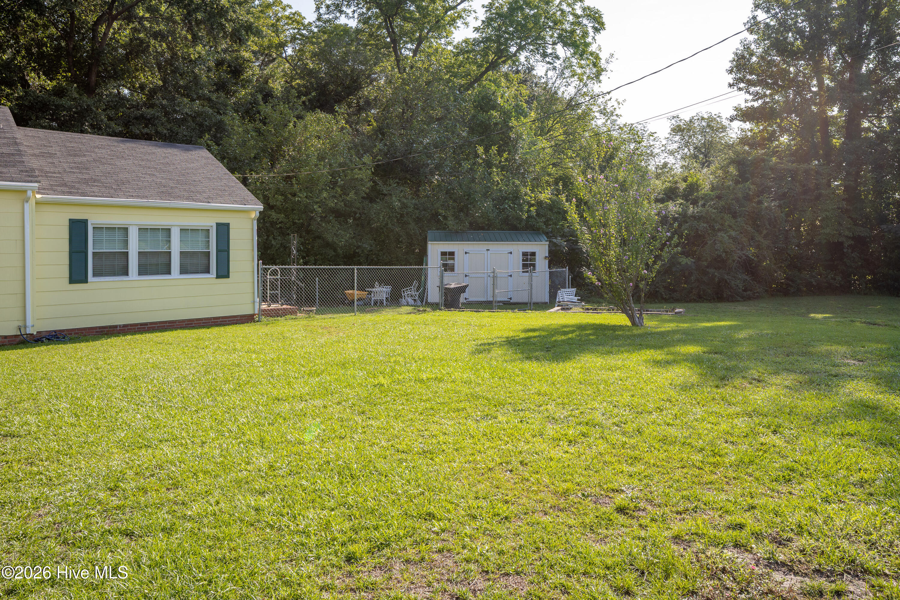 Exterior photo of 203 Willow Road, Clinton, NC 28328. MLS: 100596853