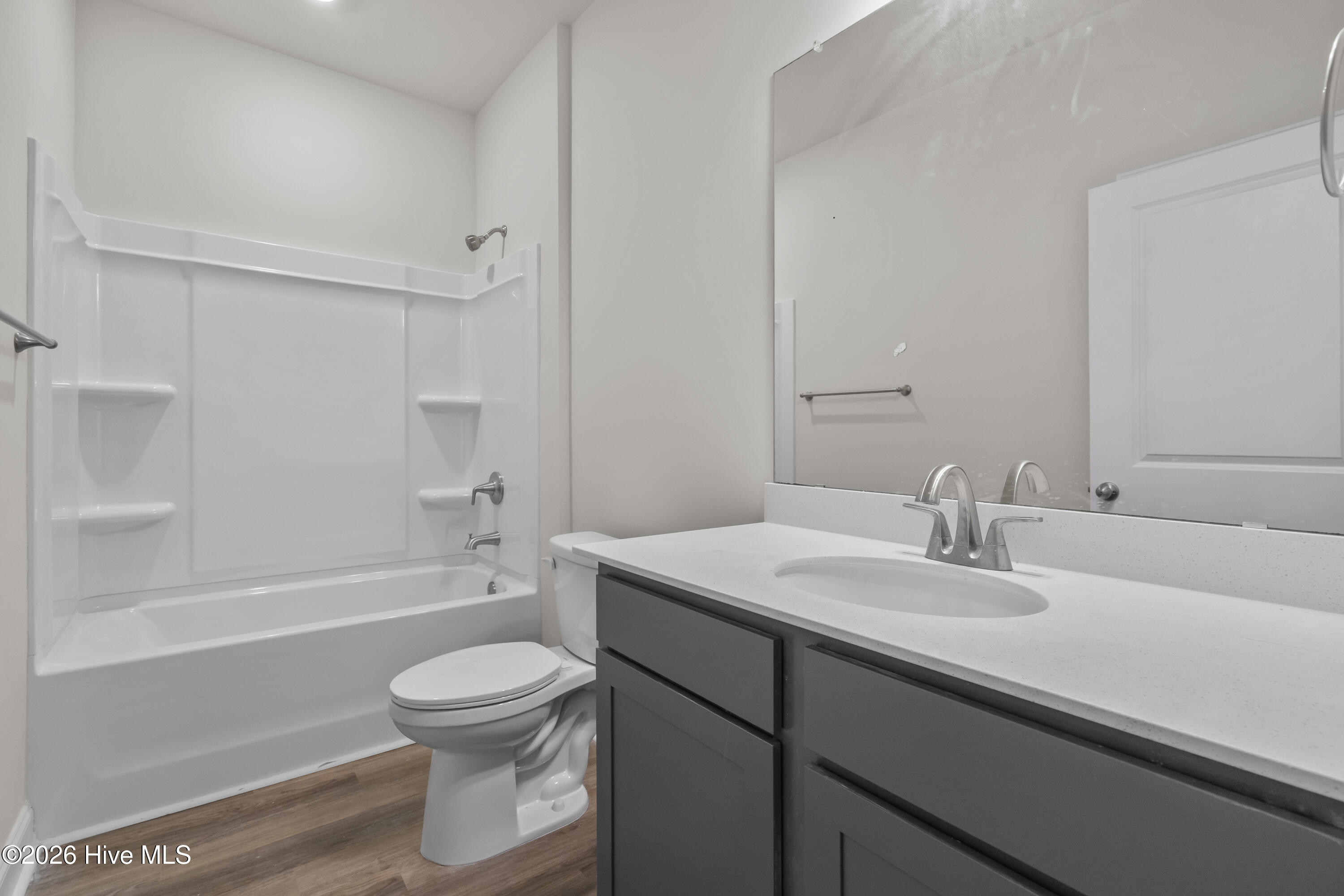 100554744 | Photo 36