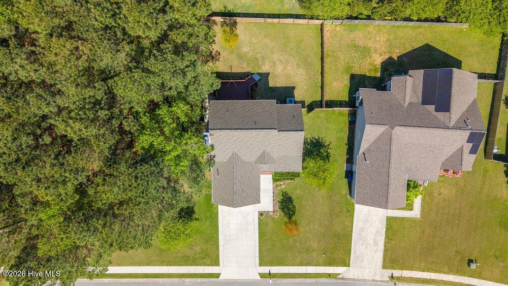 100567145 | Photo 49