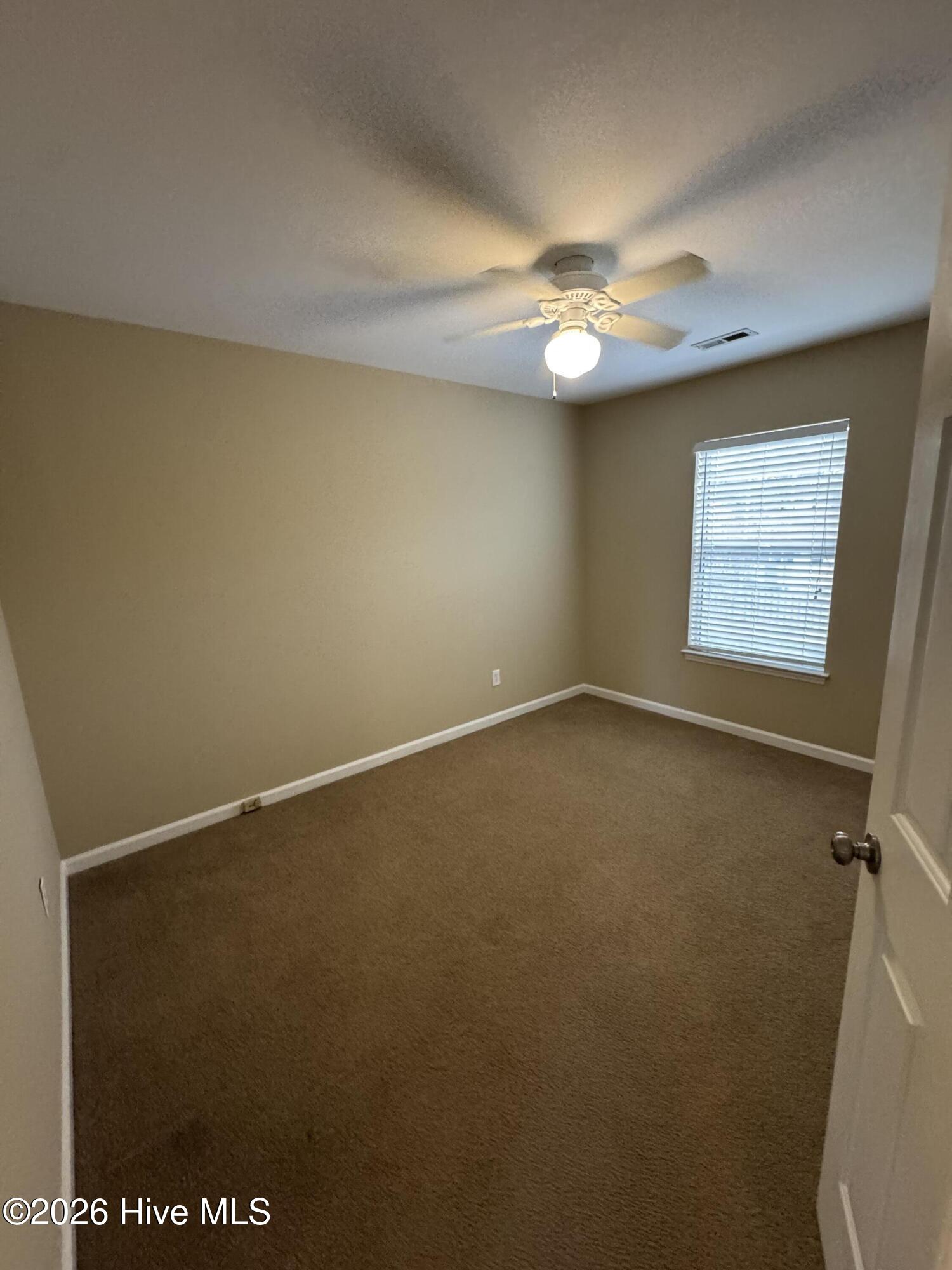 100555019 | Photo 12