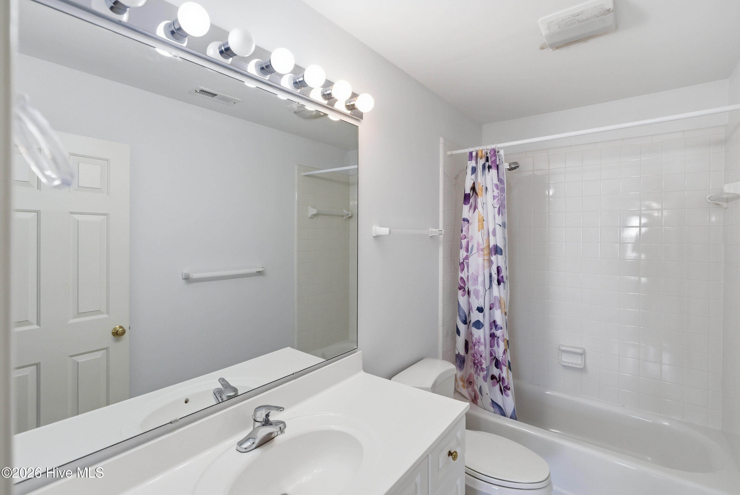 100538955 | Photo 31