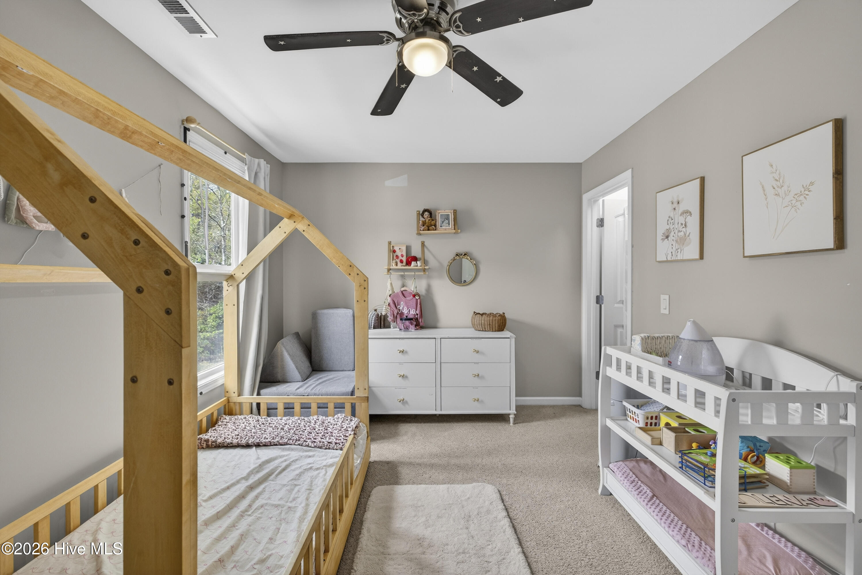 100564462 | Photo 34