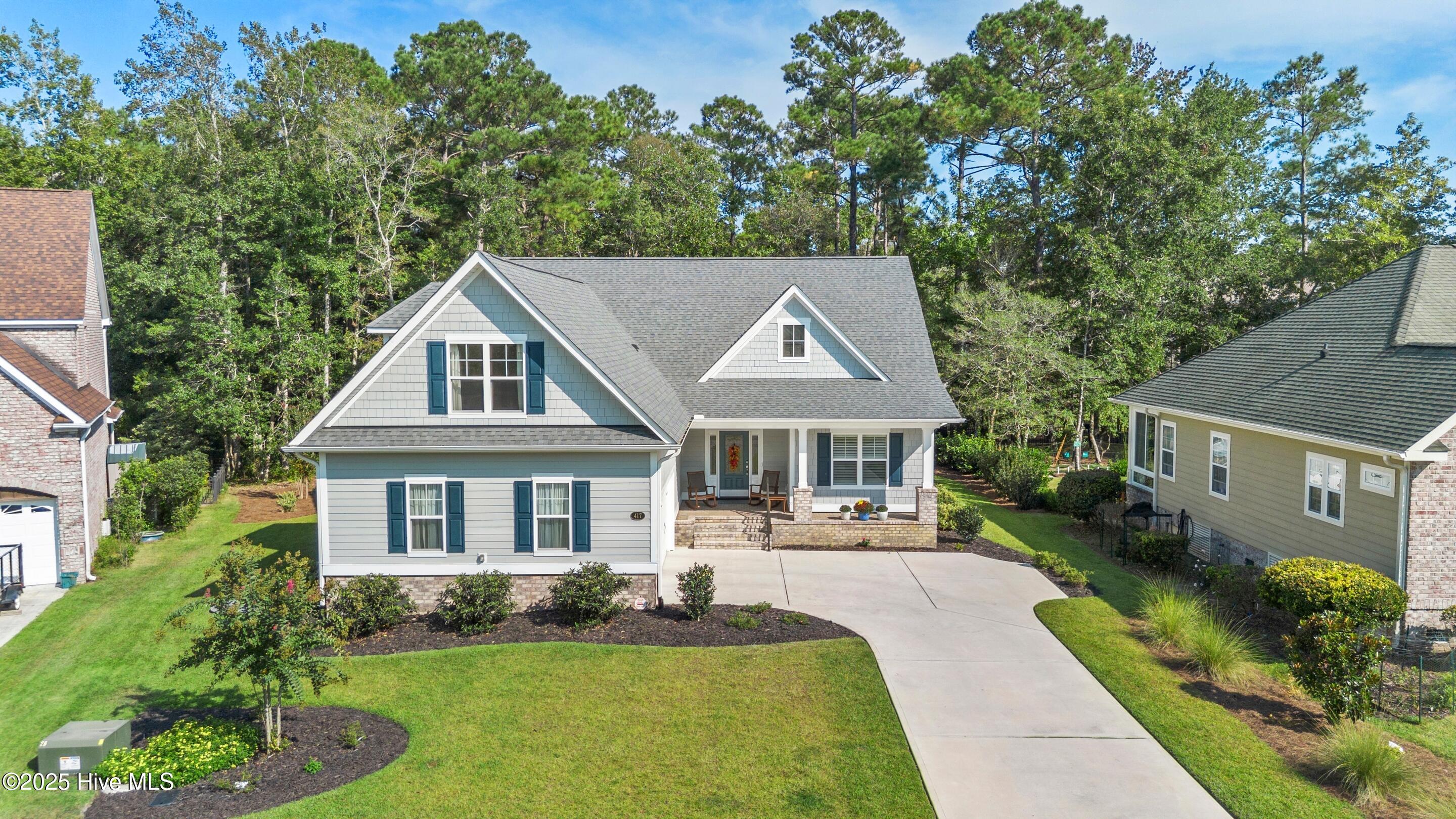 100558361 | Photo 108