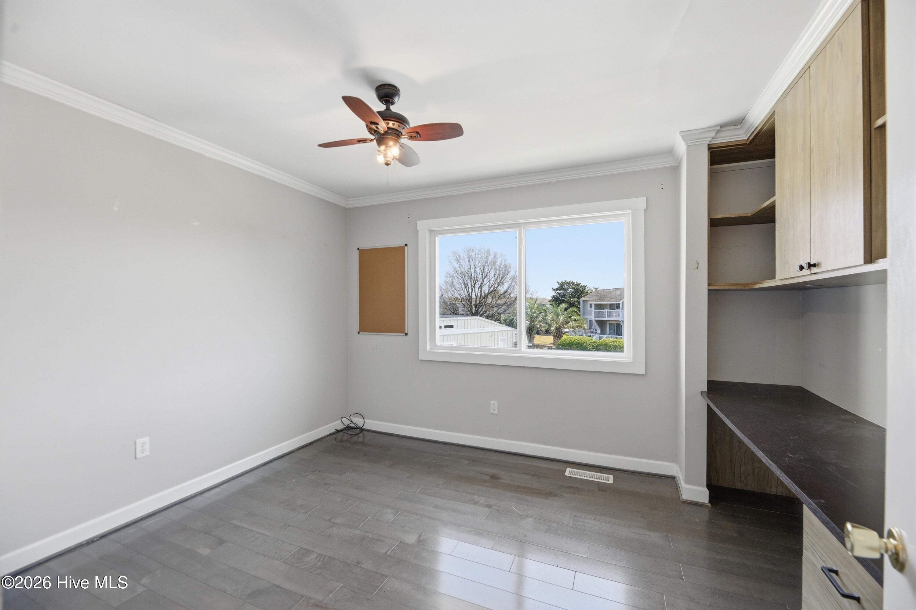 100559841 | Photo 16