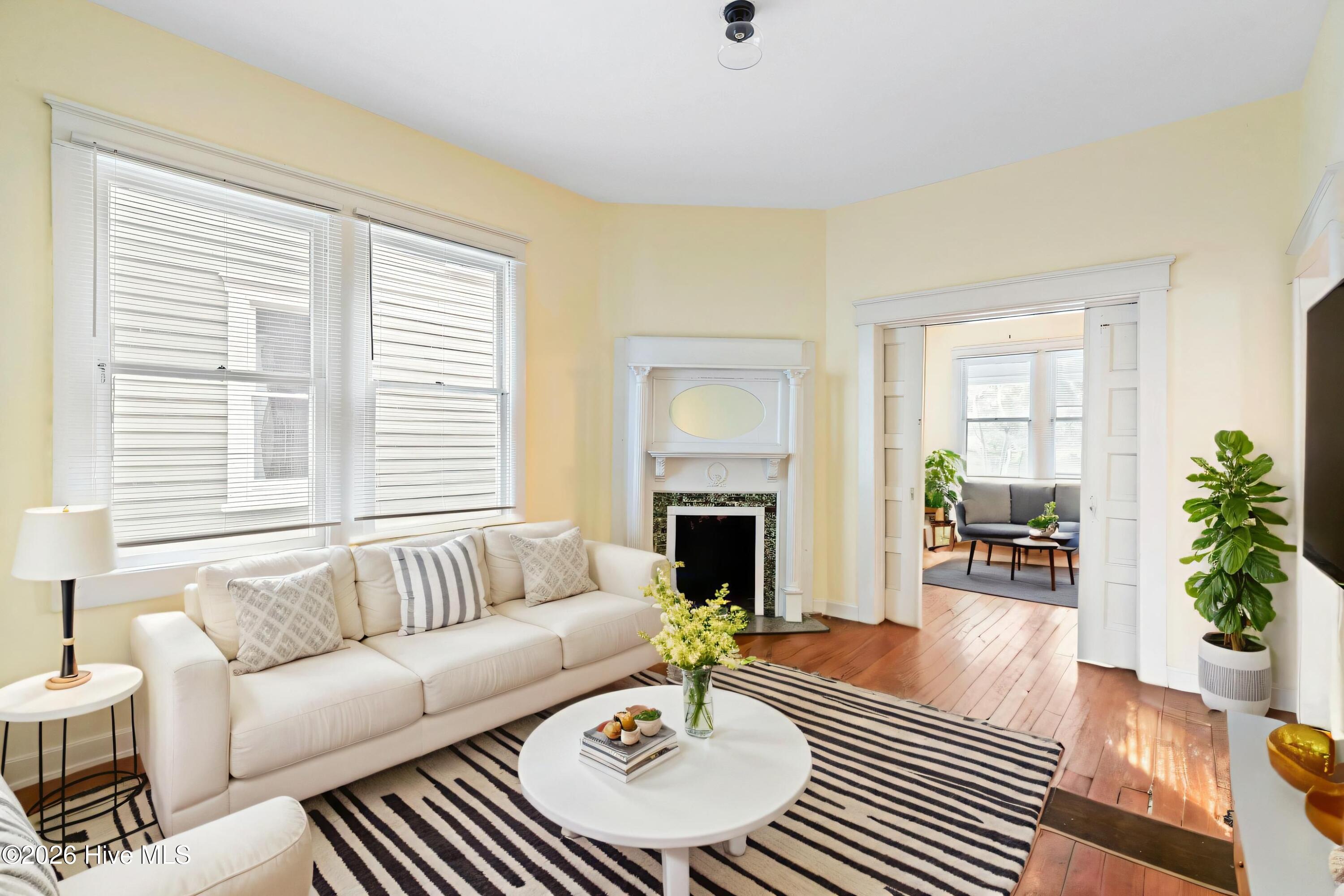 100549514 | Photo 30