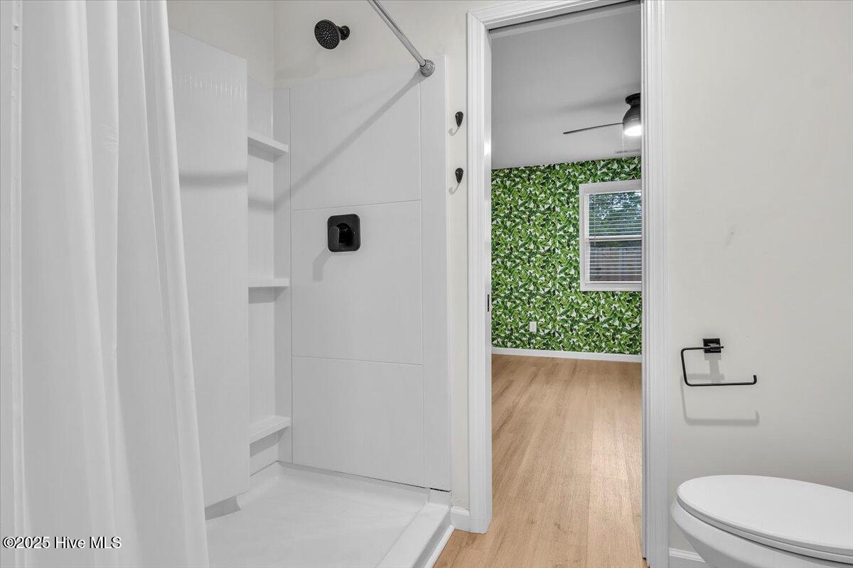 100545408 | Photo 27