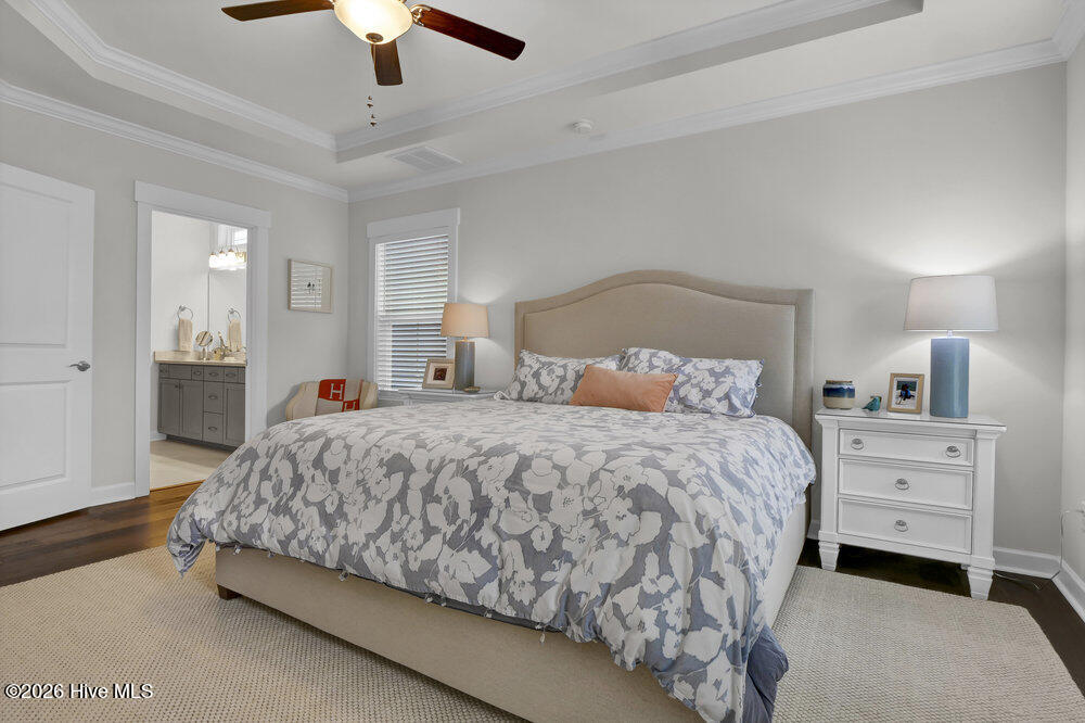 100558129 | Photo 10