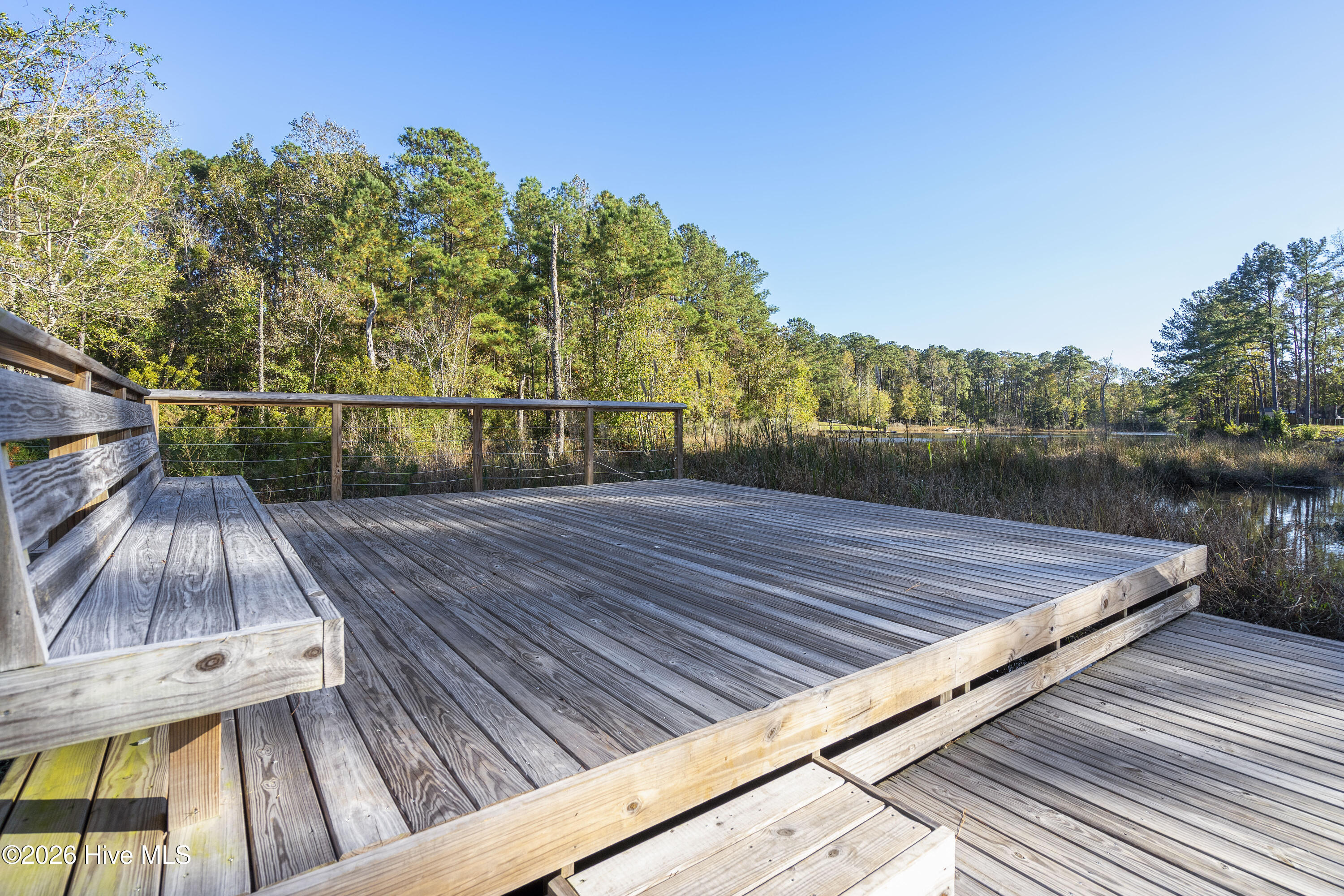 100569792 | Photo 75