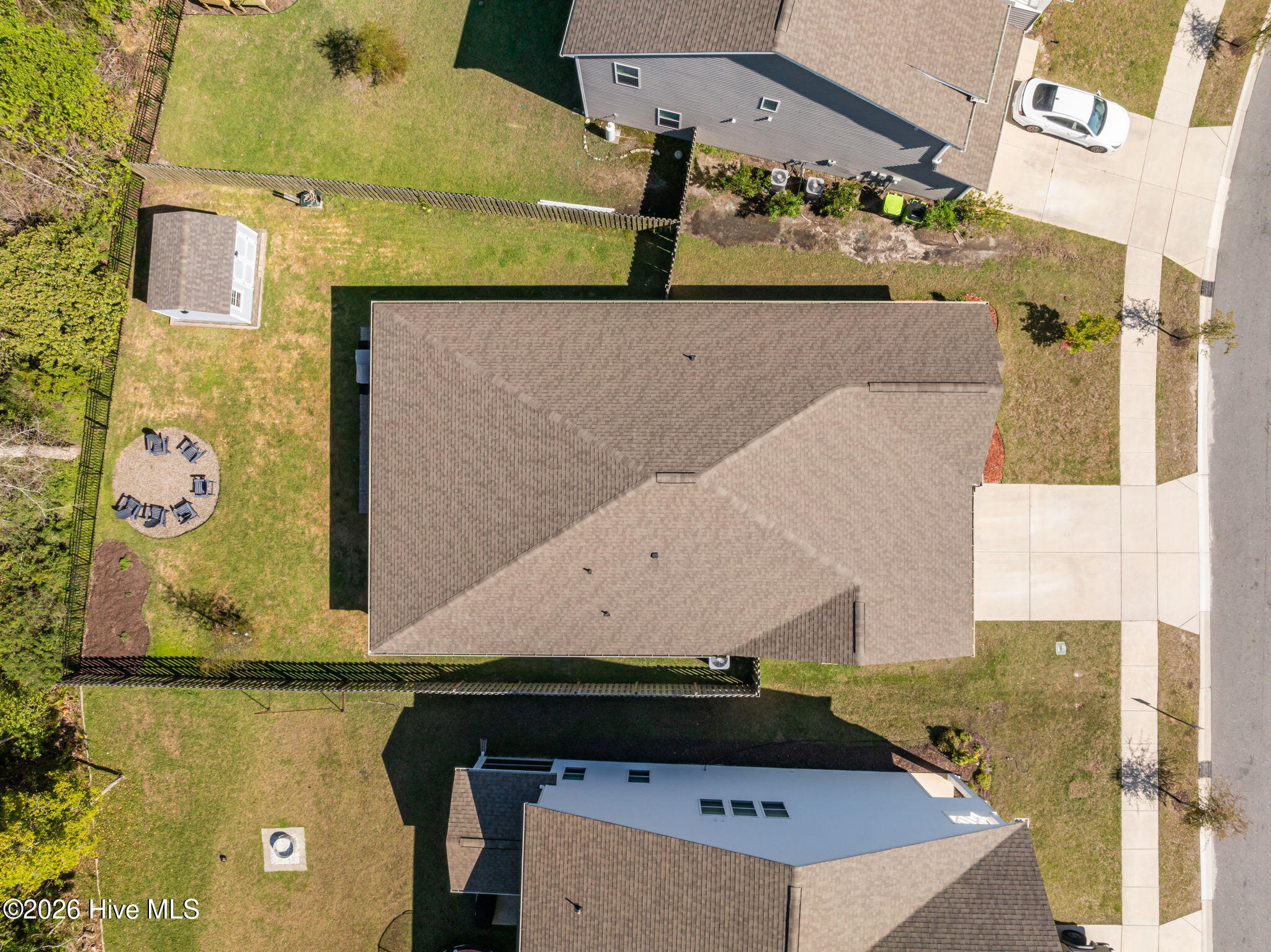 100566590 | Photo 23