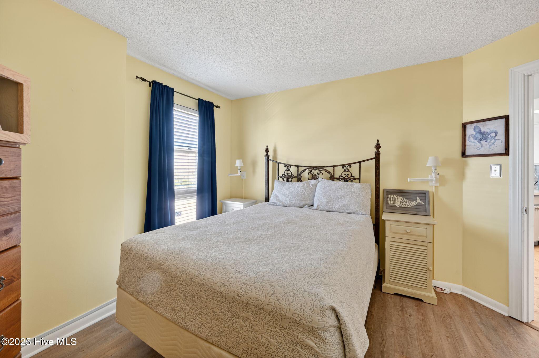 100536315 | Photo 11