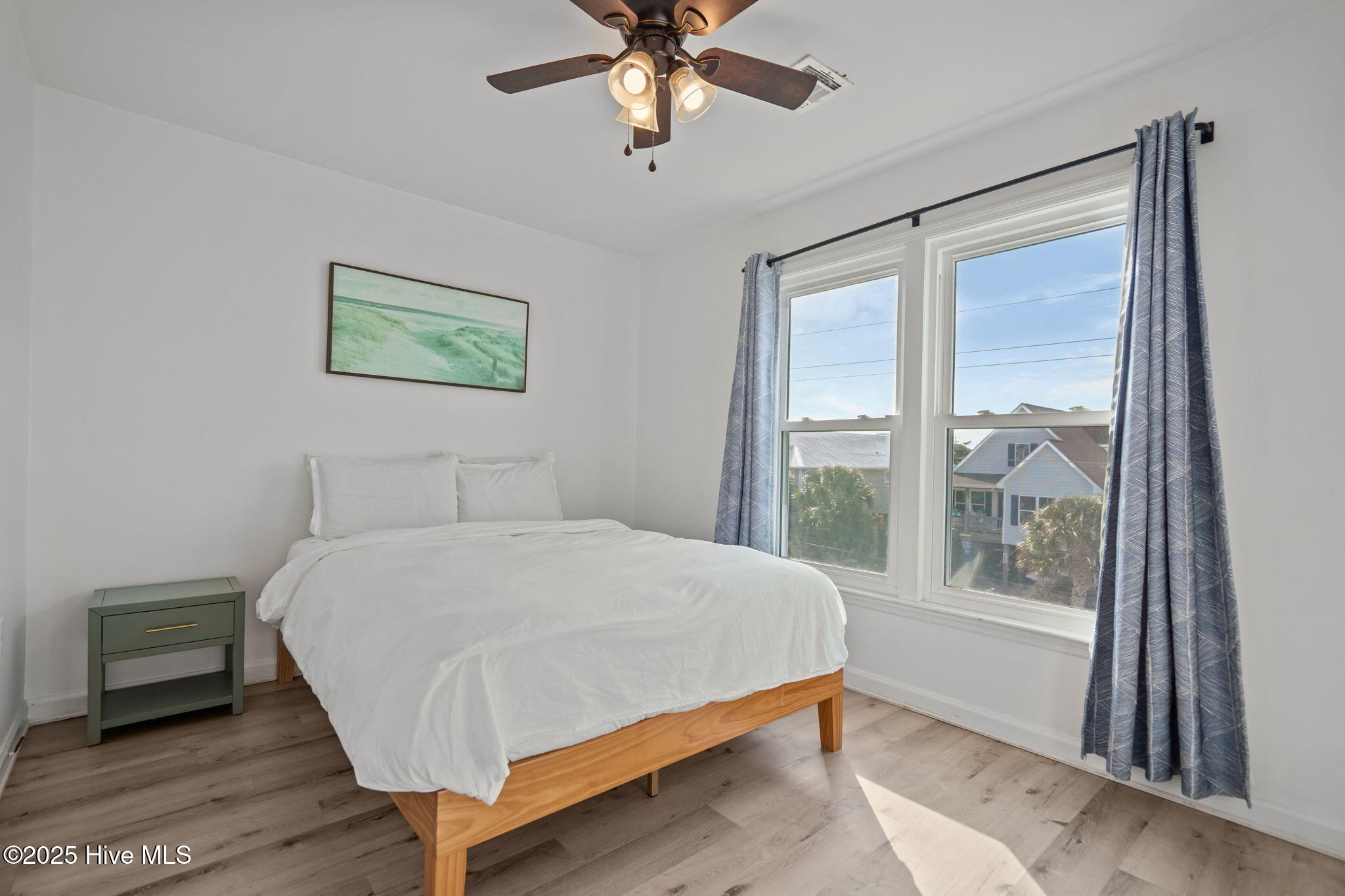 100544620 | Photo 50