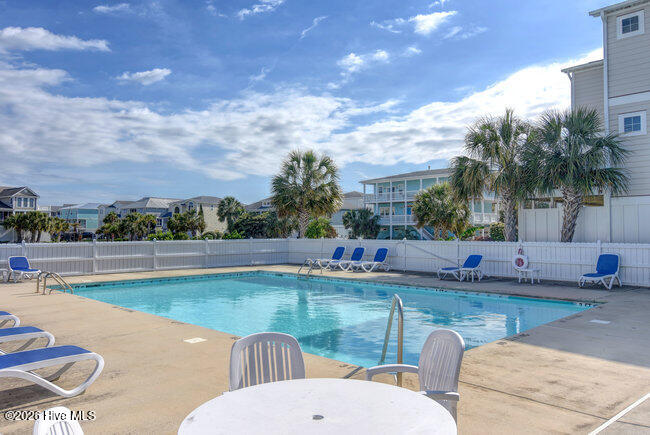 100552893 | Photo 85