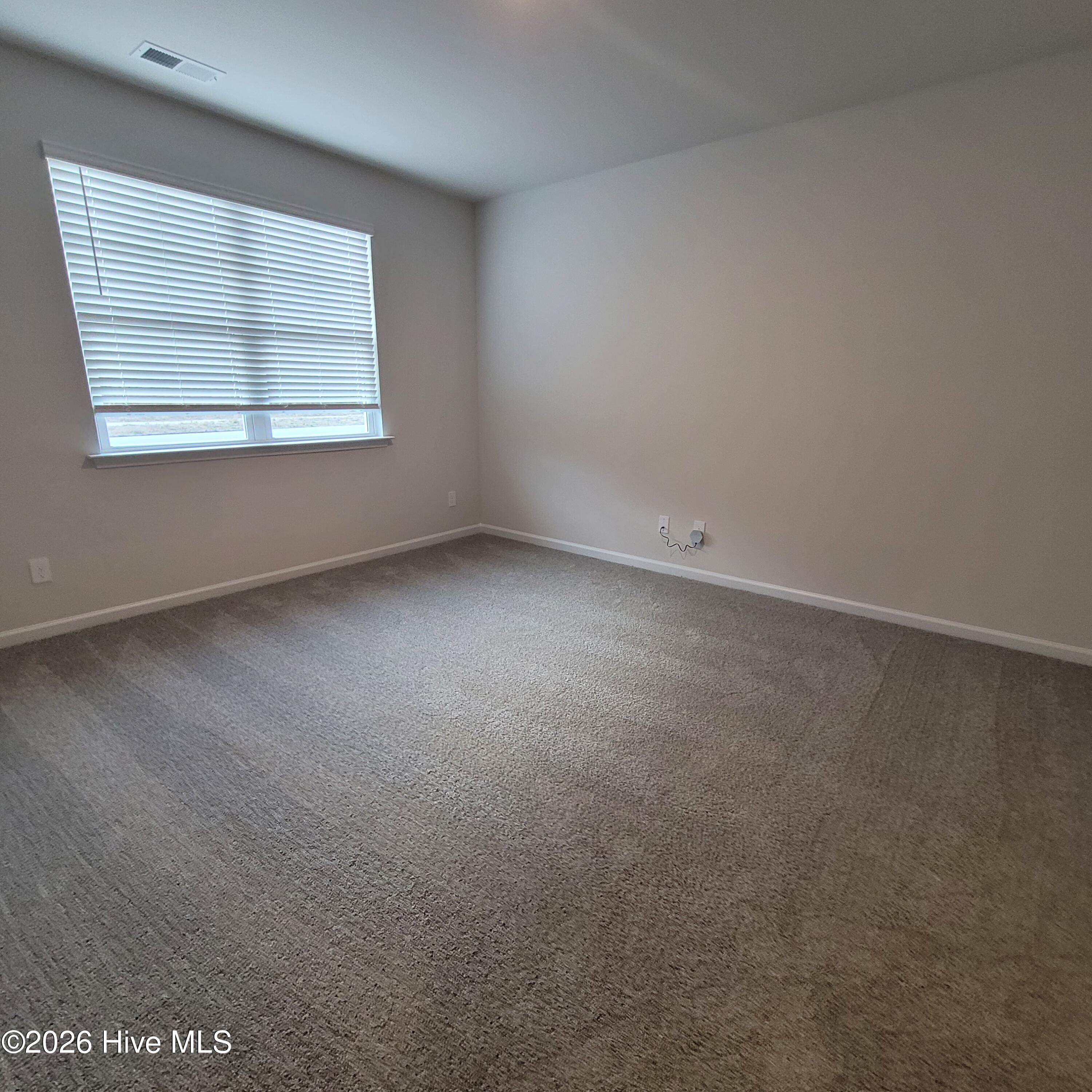 100553677 | Photo 23