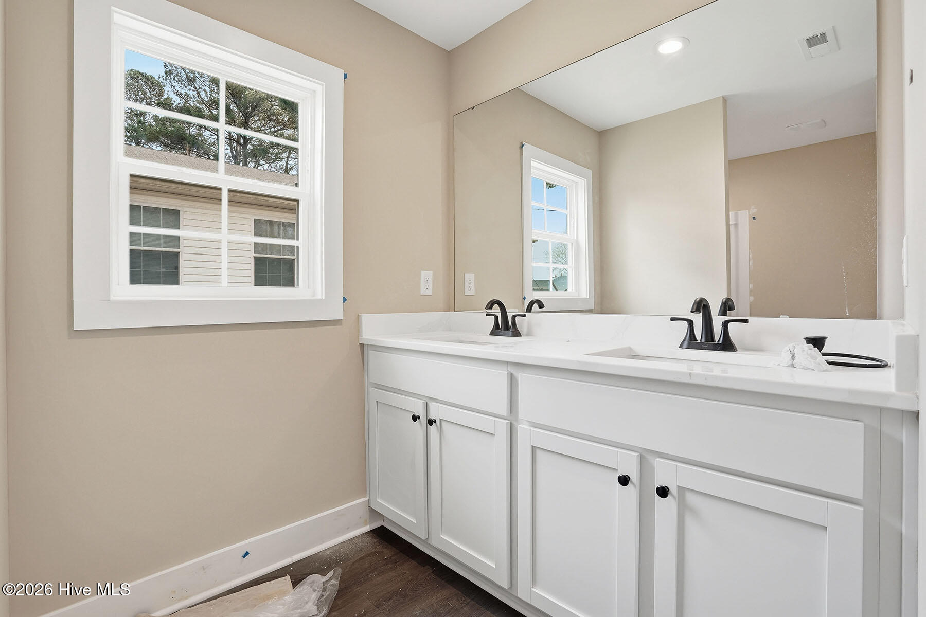 203 Booker St-34