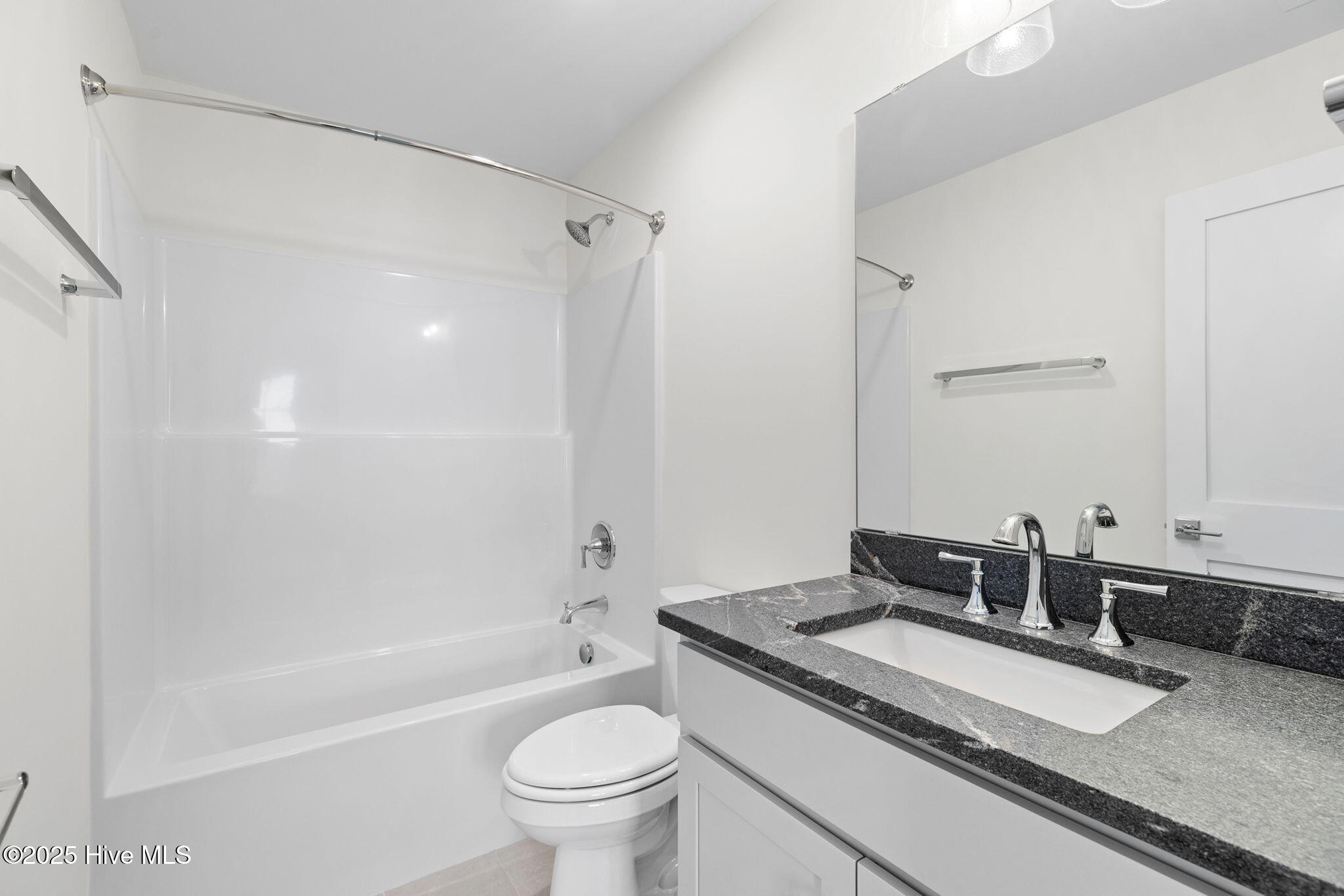 100523885 | Photo 52