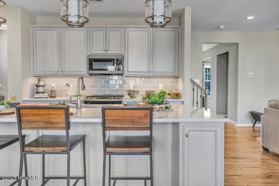 100545617 | Photo 10