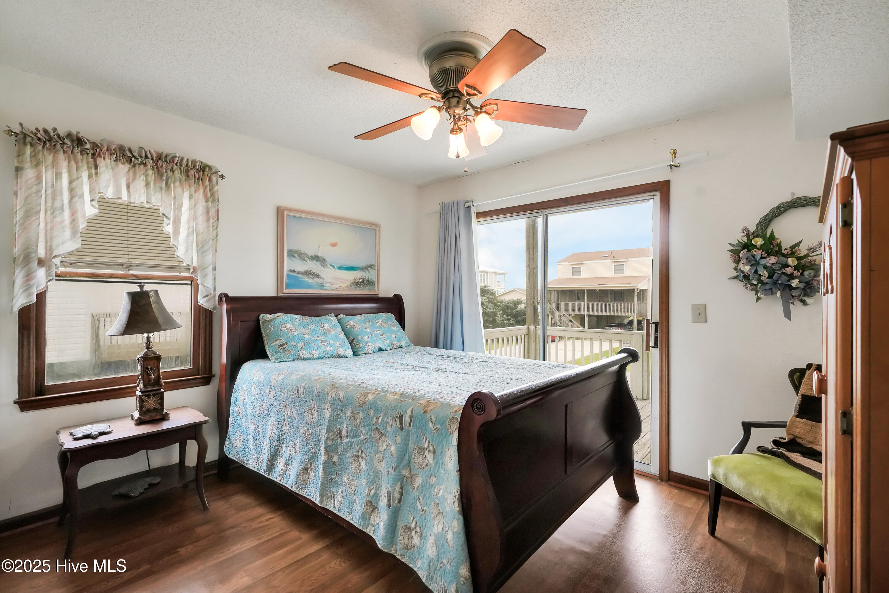 100530451 | Photo 16