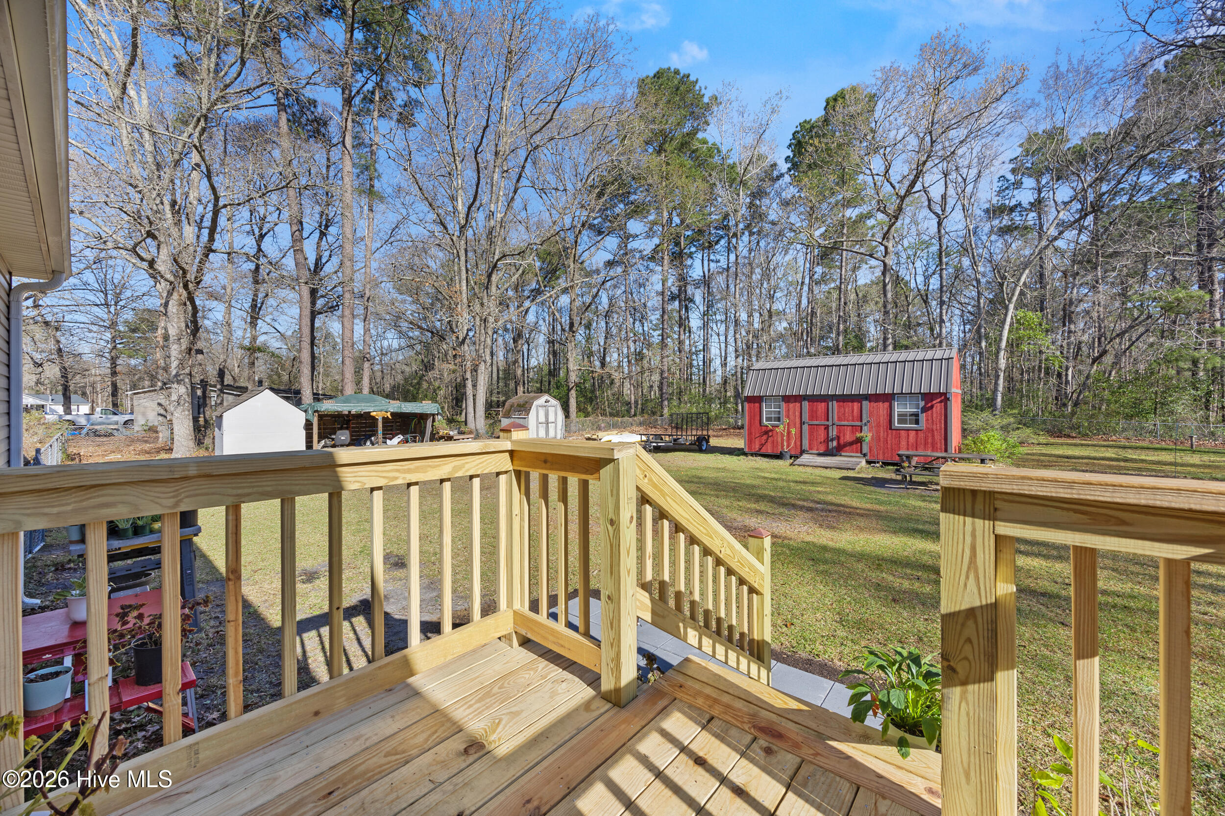 100560402 | Photo 31