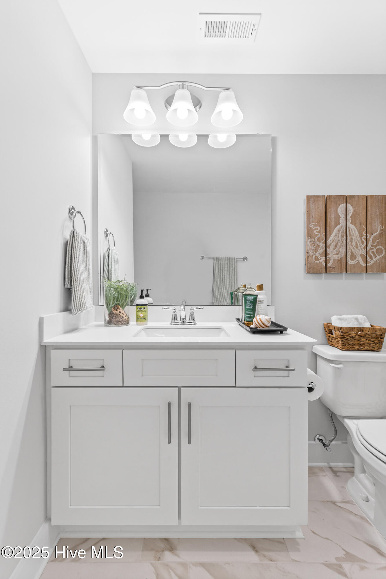 100526530 | Photo 29