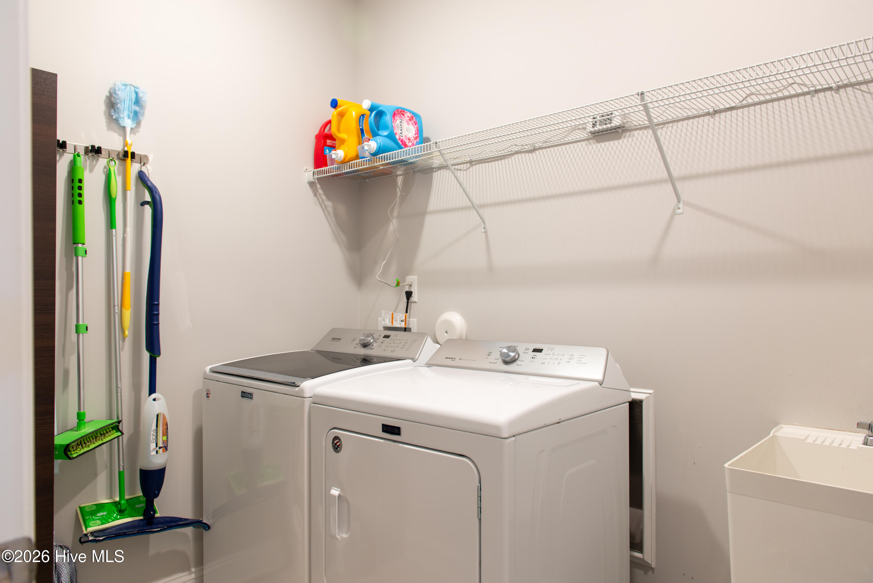 100568036 | Photo 36