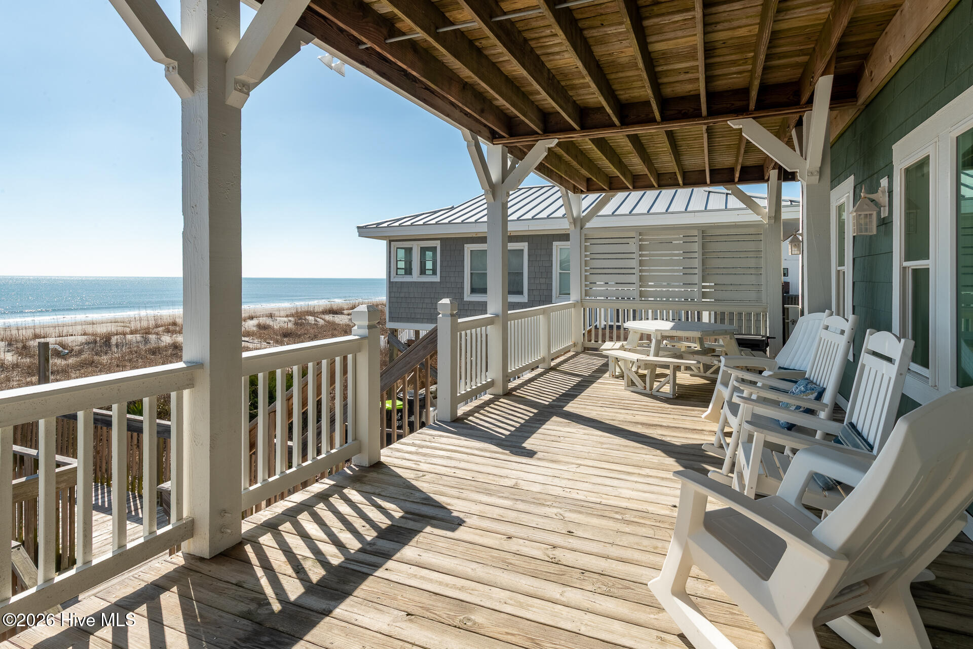 100558758 | Photo 15