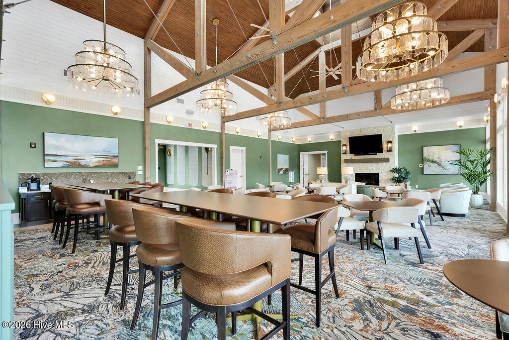 100564545 | Photo 55