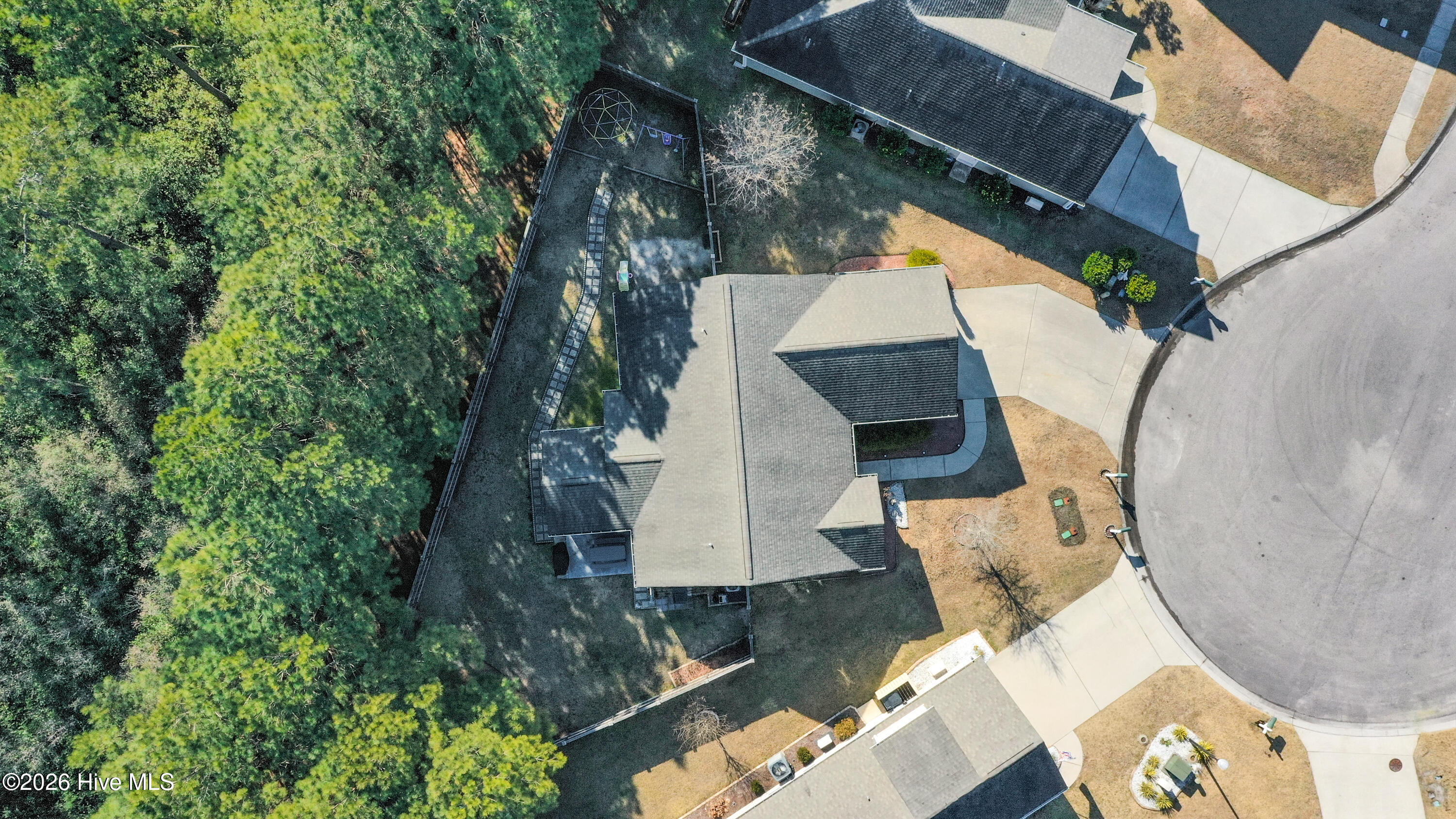 100553723 | Photo 37