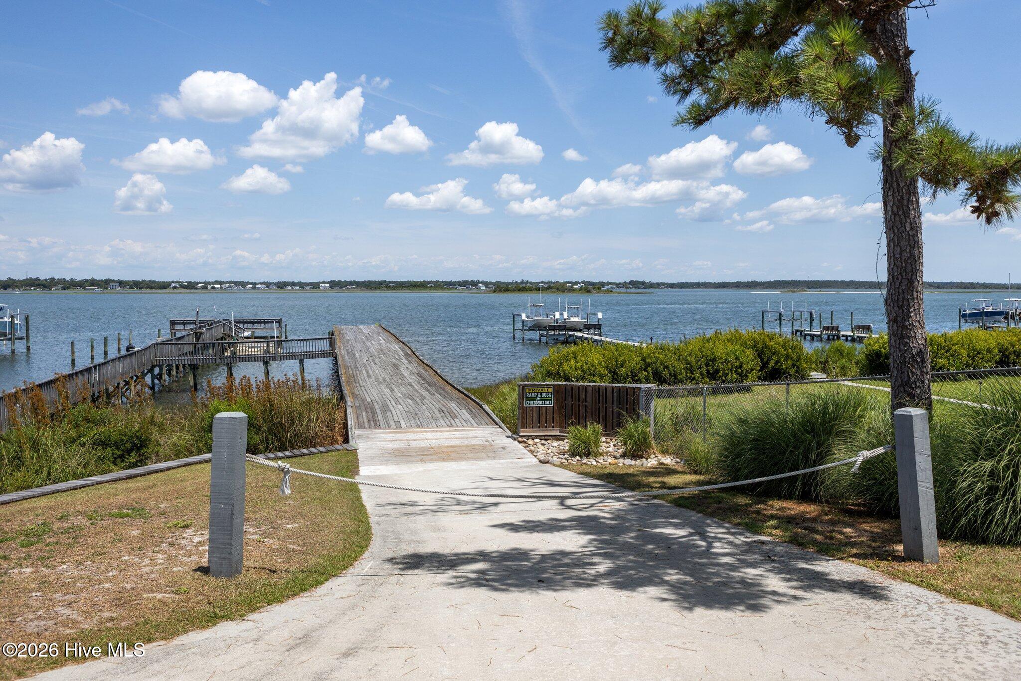 8711 Emerald Plantation Road 302,Emerald Isle