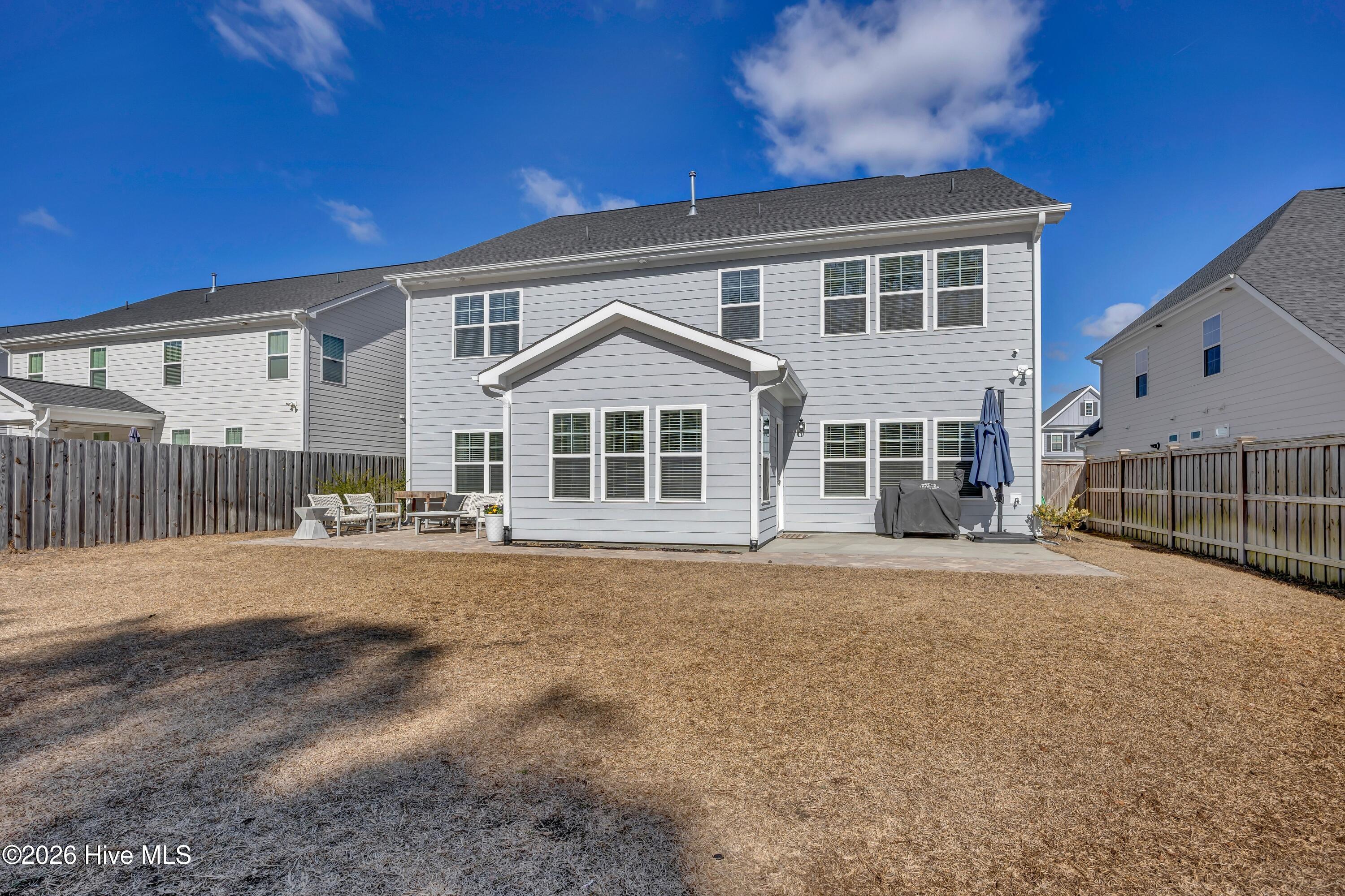 100555311 | Photo 50