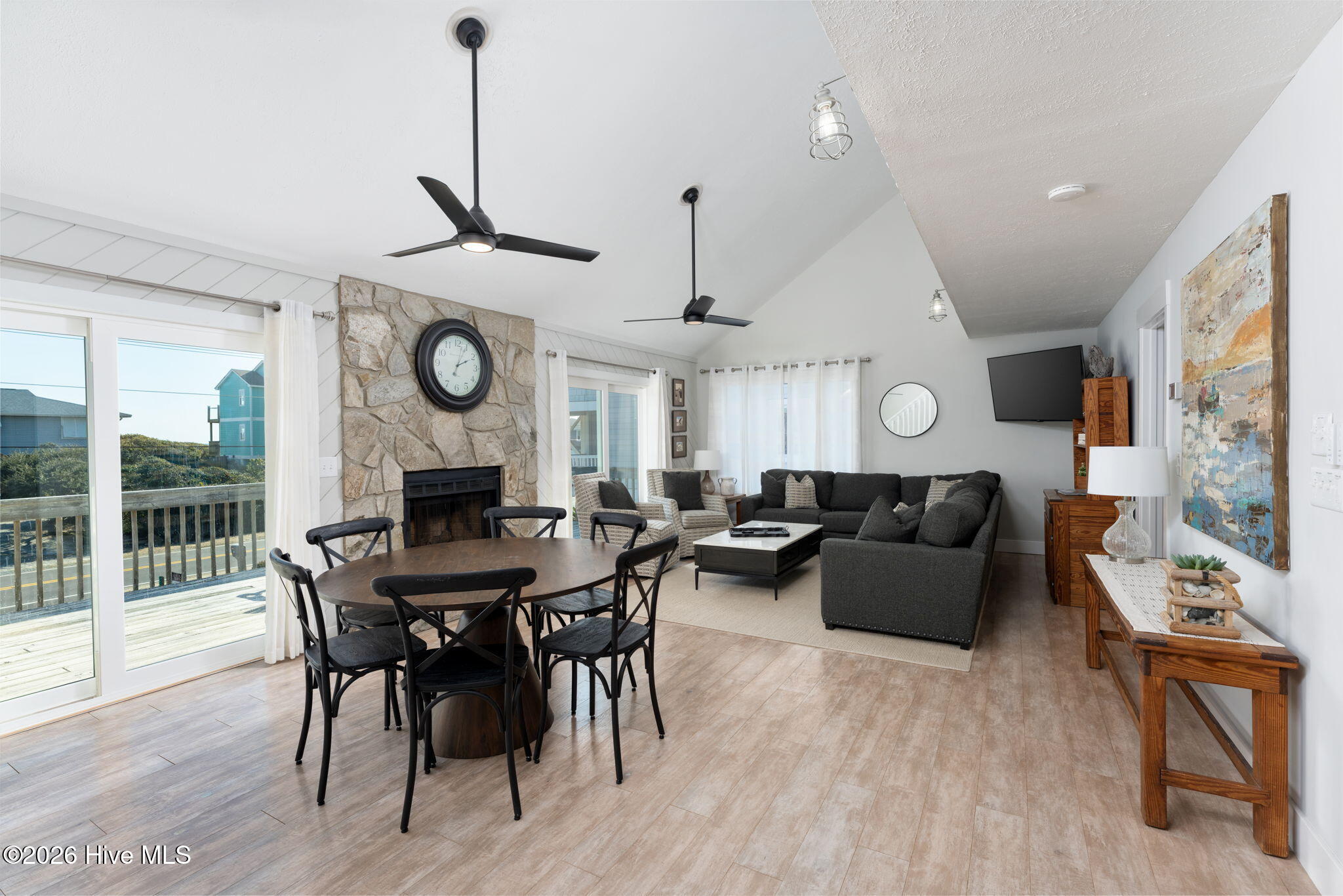 100552725 | Photo 13