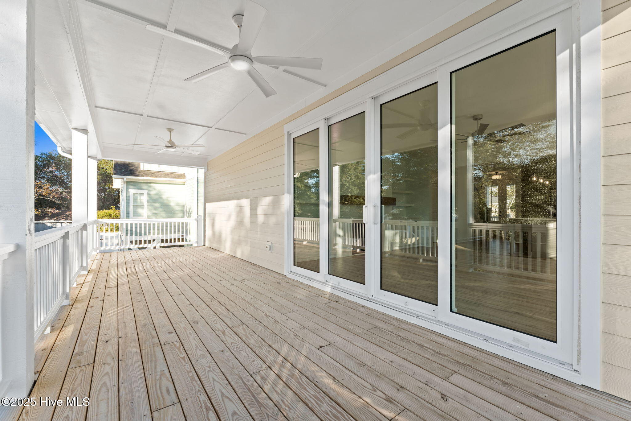 100539772 | Photo 22