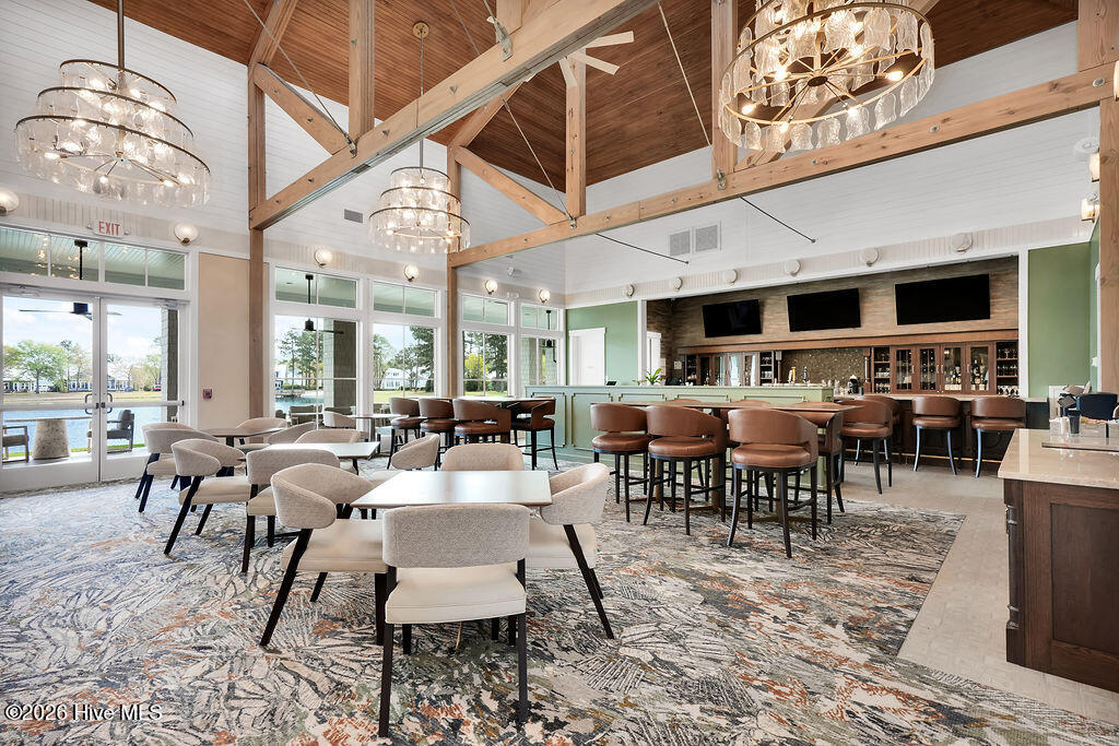 100564545 | Photo 50