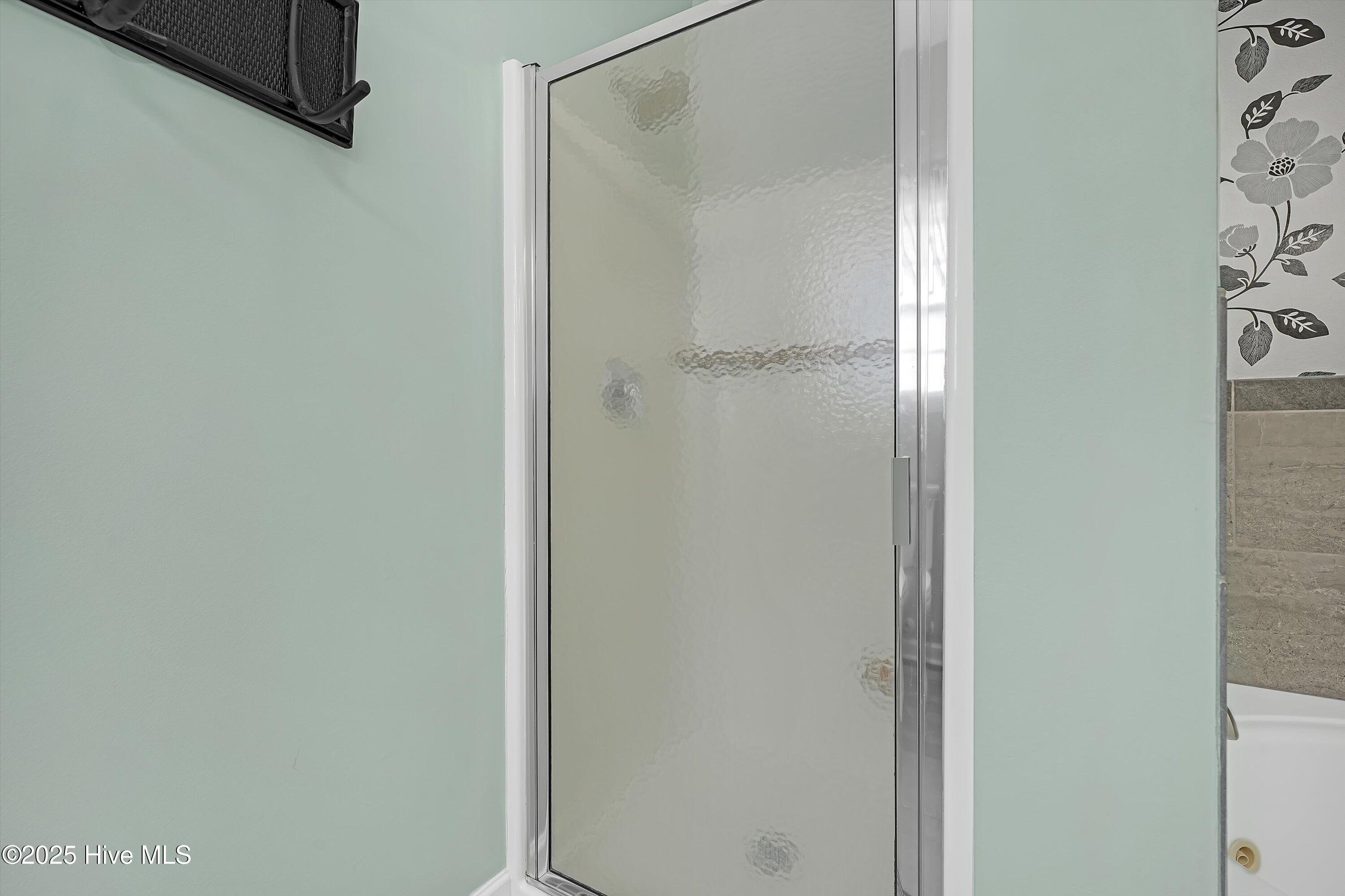 100541336 | Photo 24