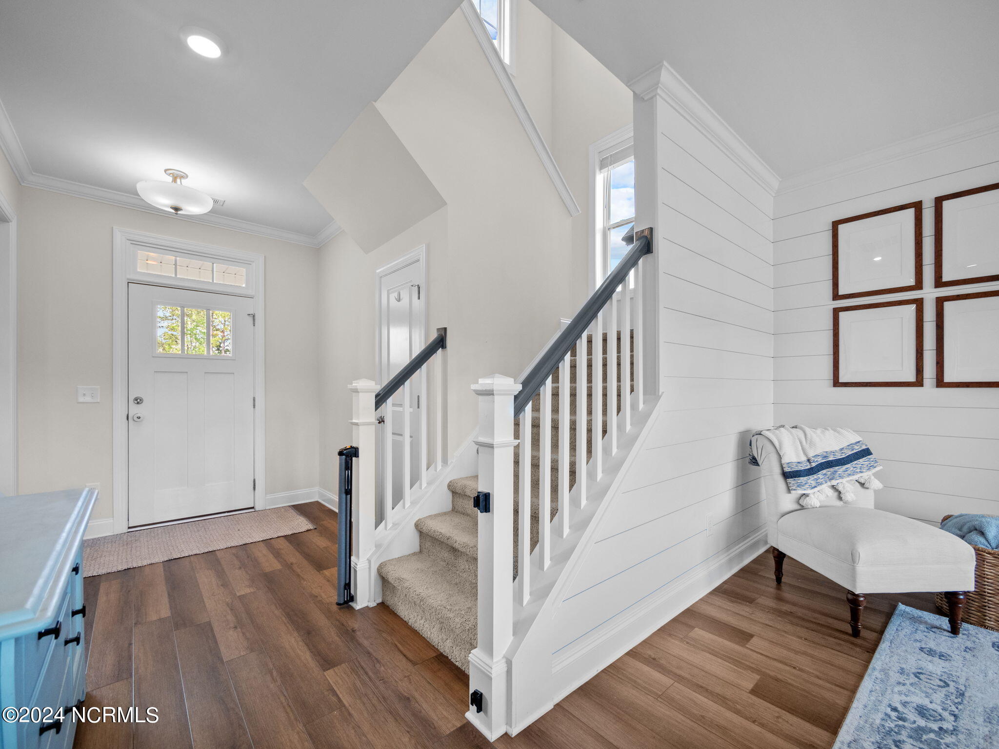 100564984 | Photo 18