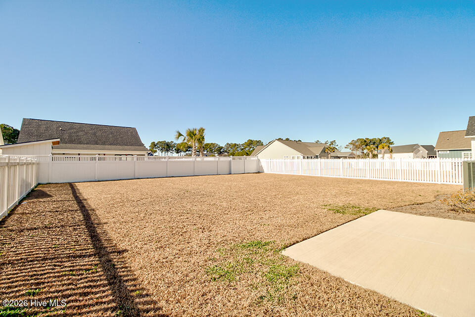 100559873 | Photo 33