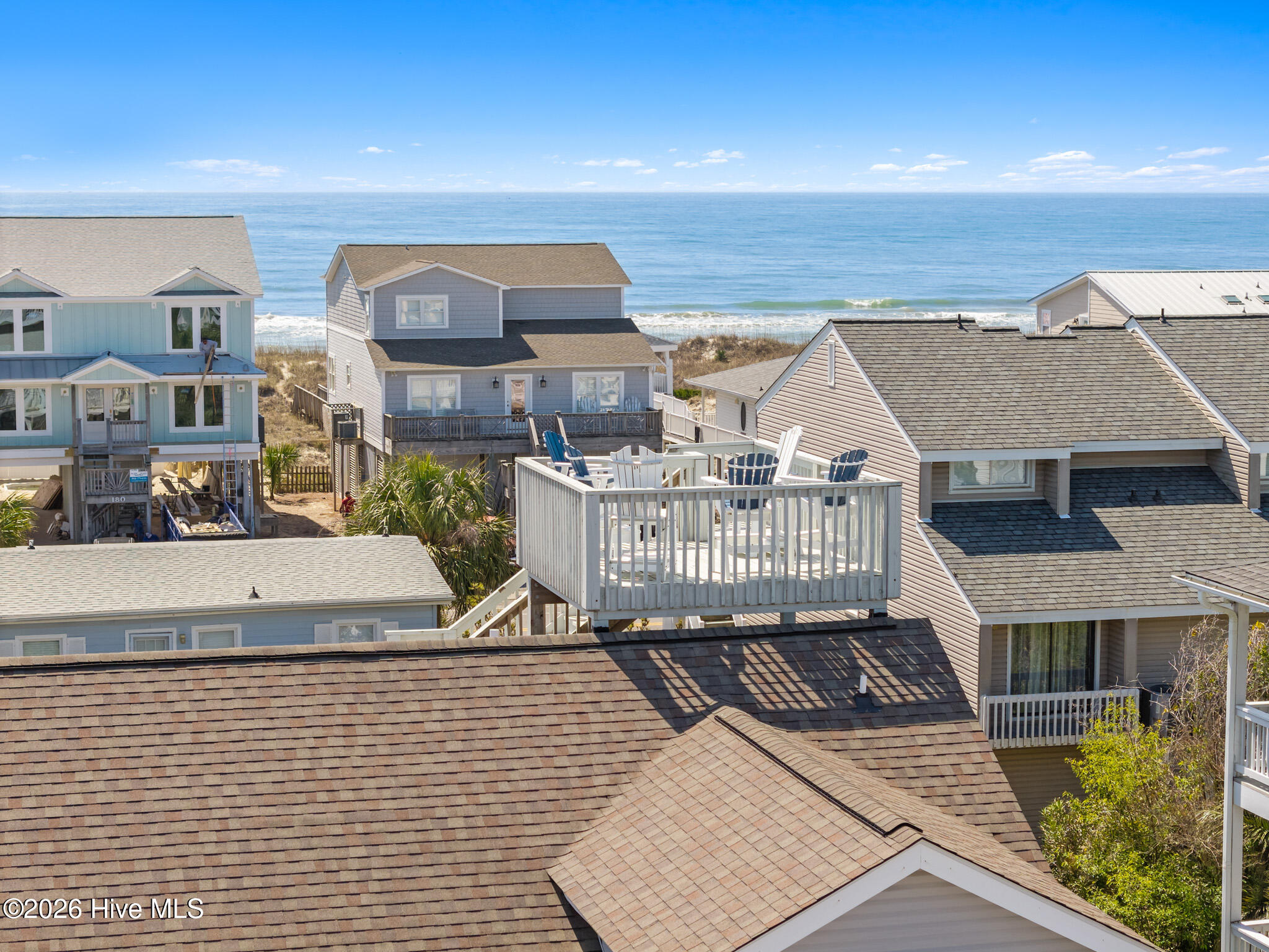 100564426 | Photo 41