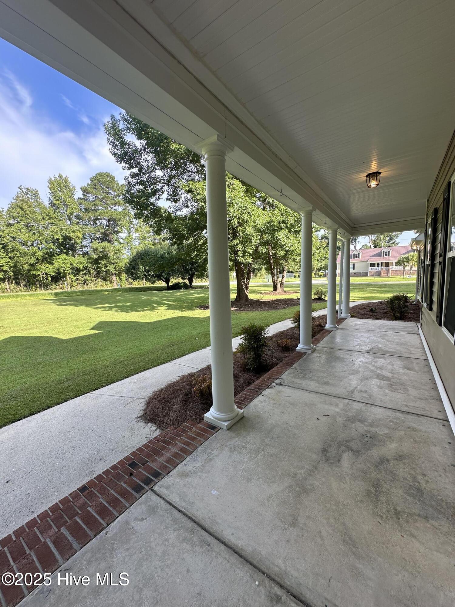 100524744 | Photo 54