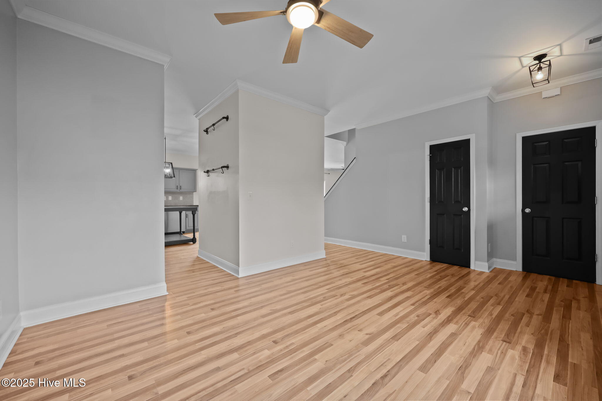 101 Loyd Lane, Beulaville, NC 28518 – photo 13: Living Room