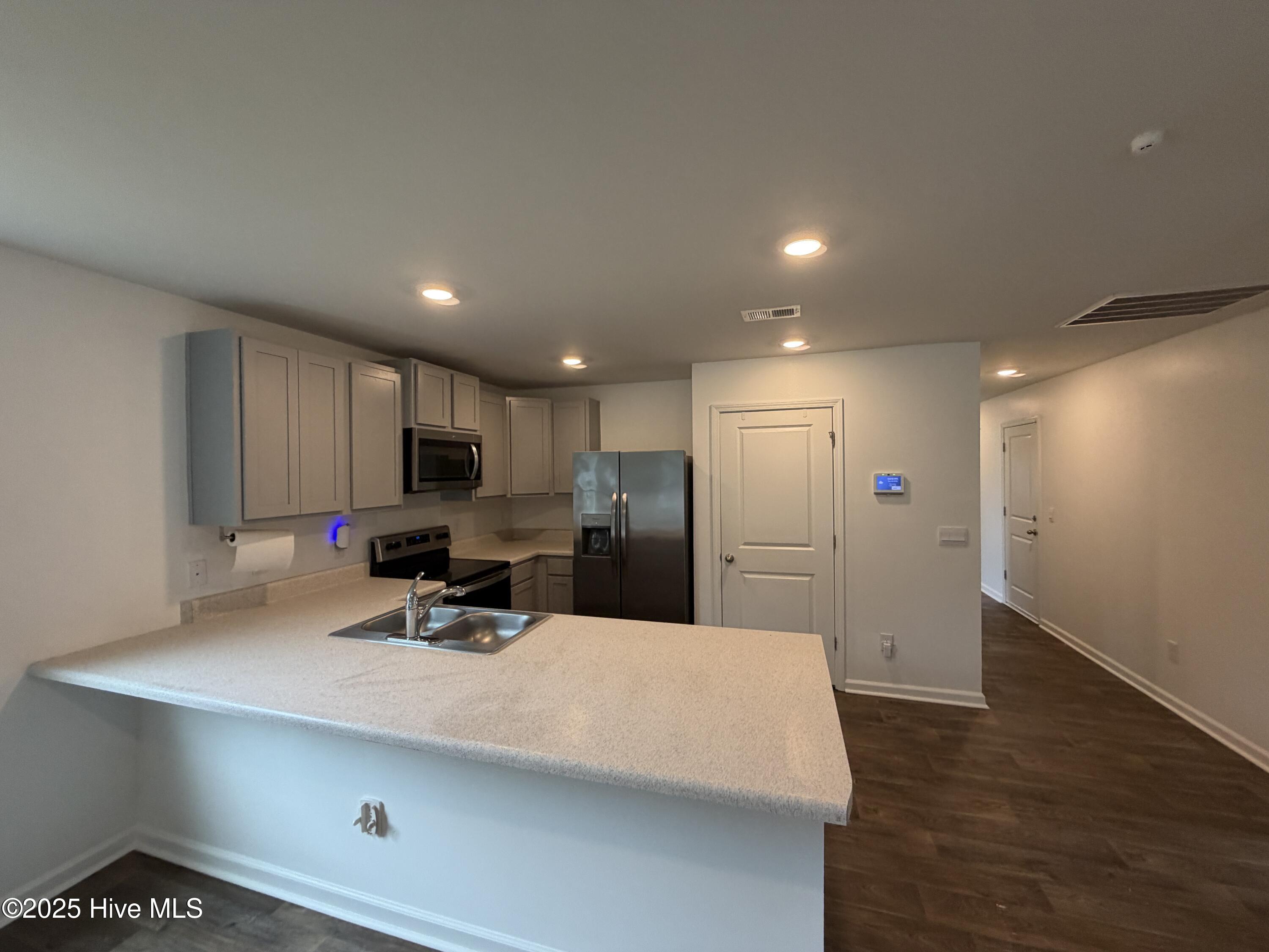 100528835 | Photo 21