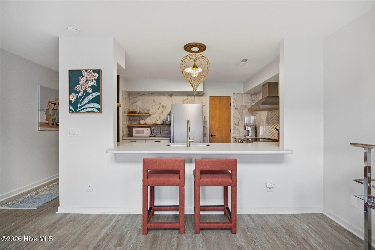 100559466 | Photo 12