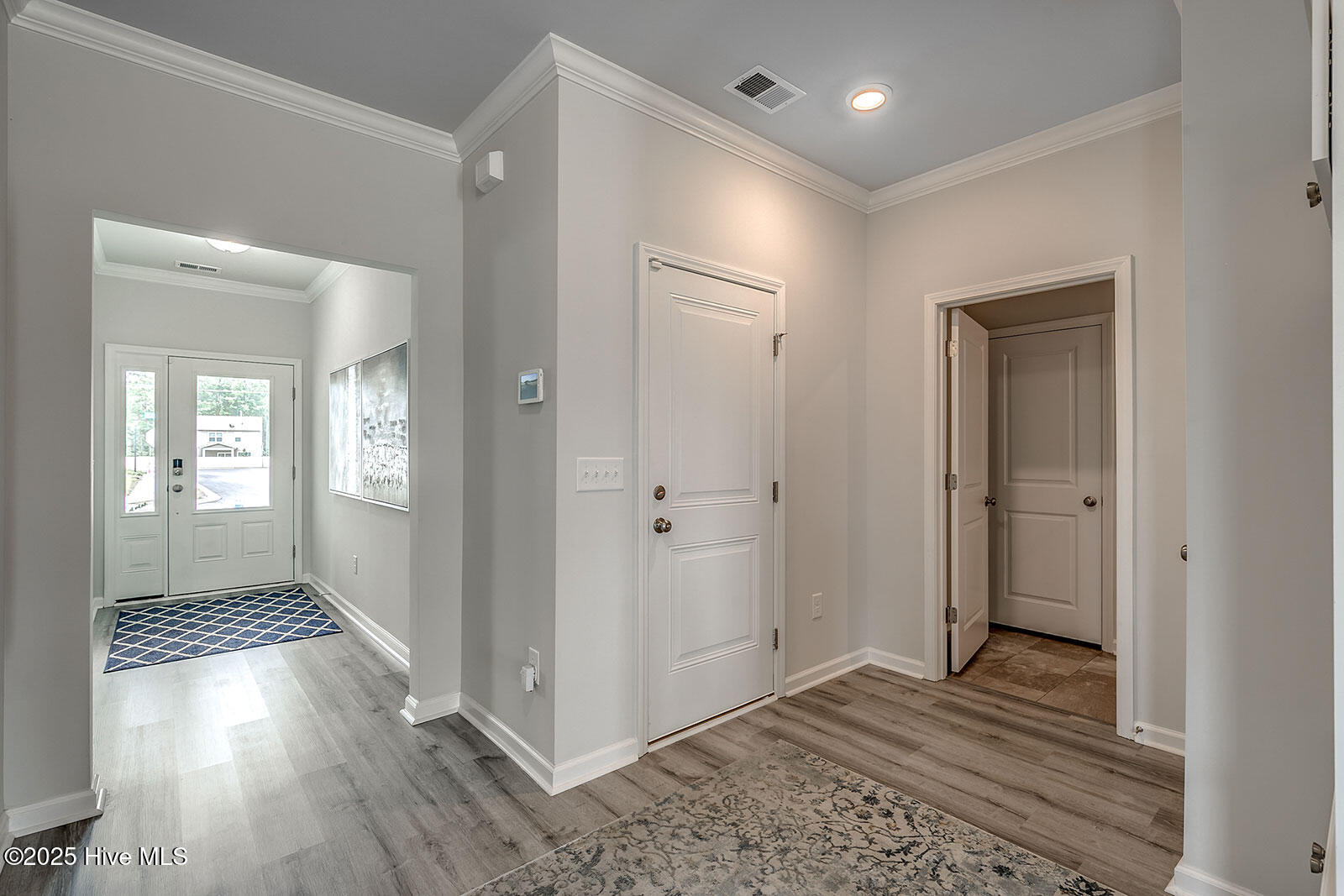 100554167 | Photo 11